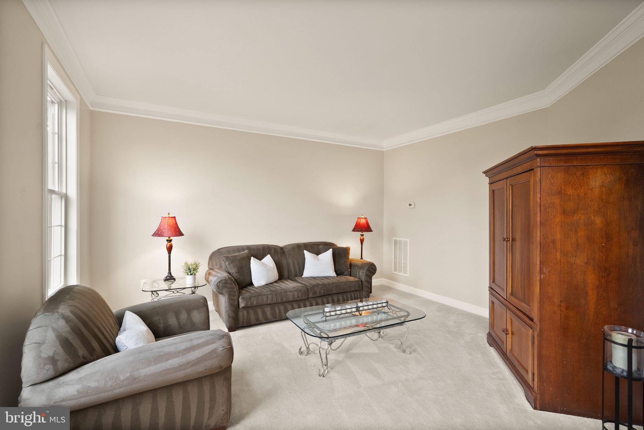 LAKE RIDGE ESTATES - Residential
