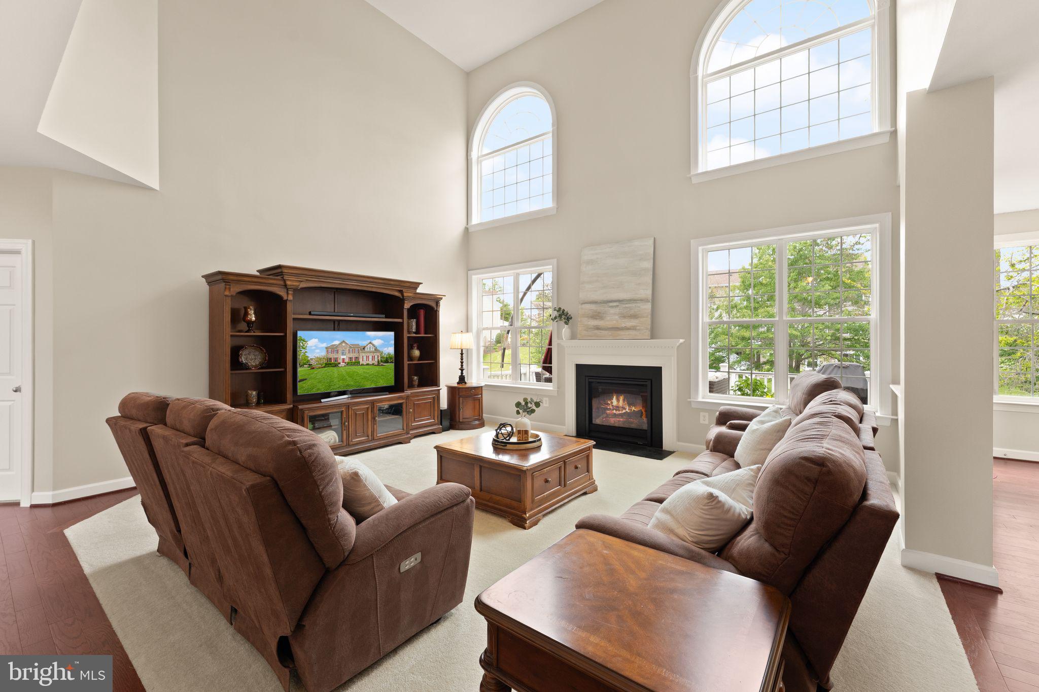 LAKE RIDGE ESTATES - Residential