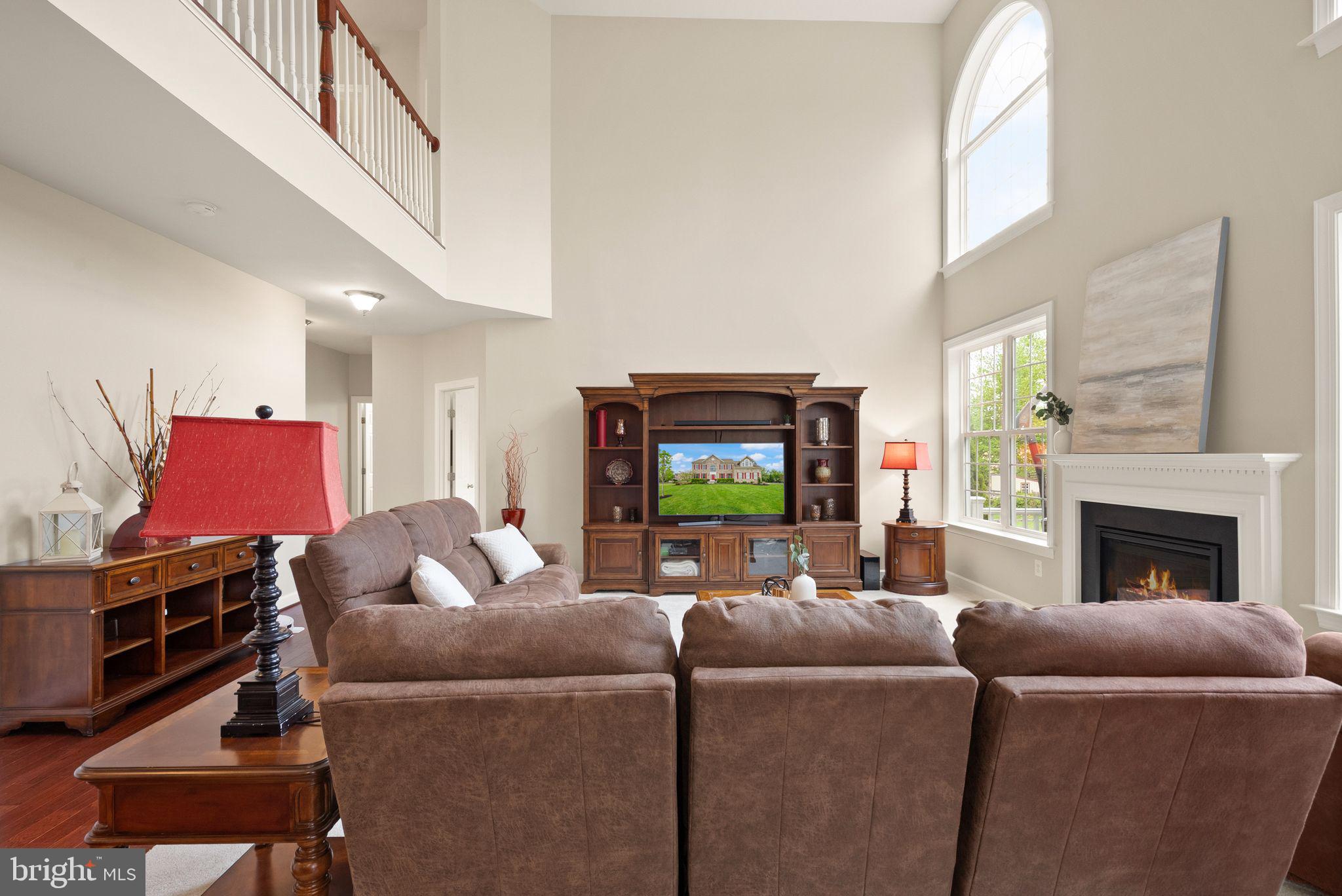 LAKE RIDGE ESTATES - Residential