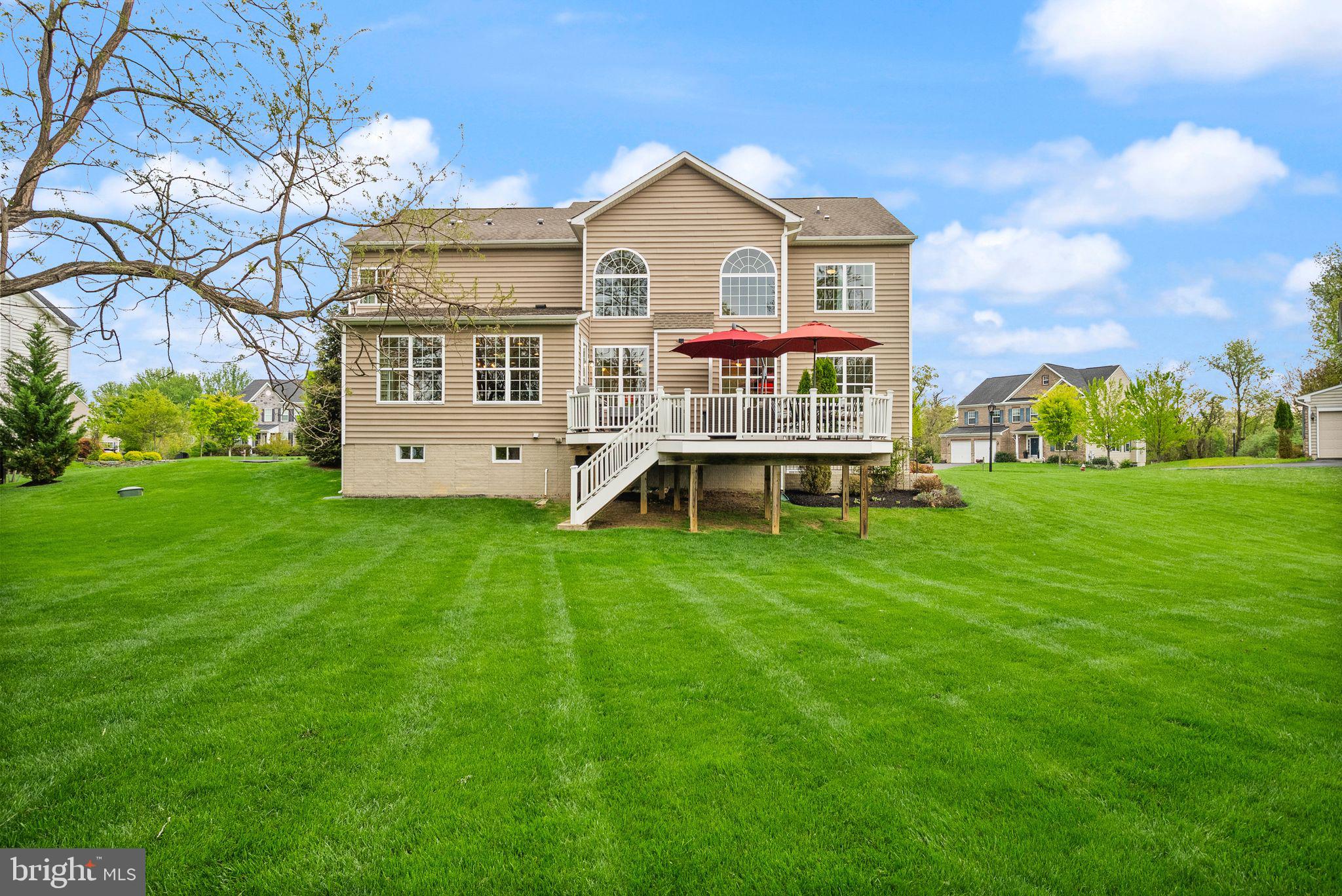 LAKE RIDGE ESTATES - Residential