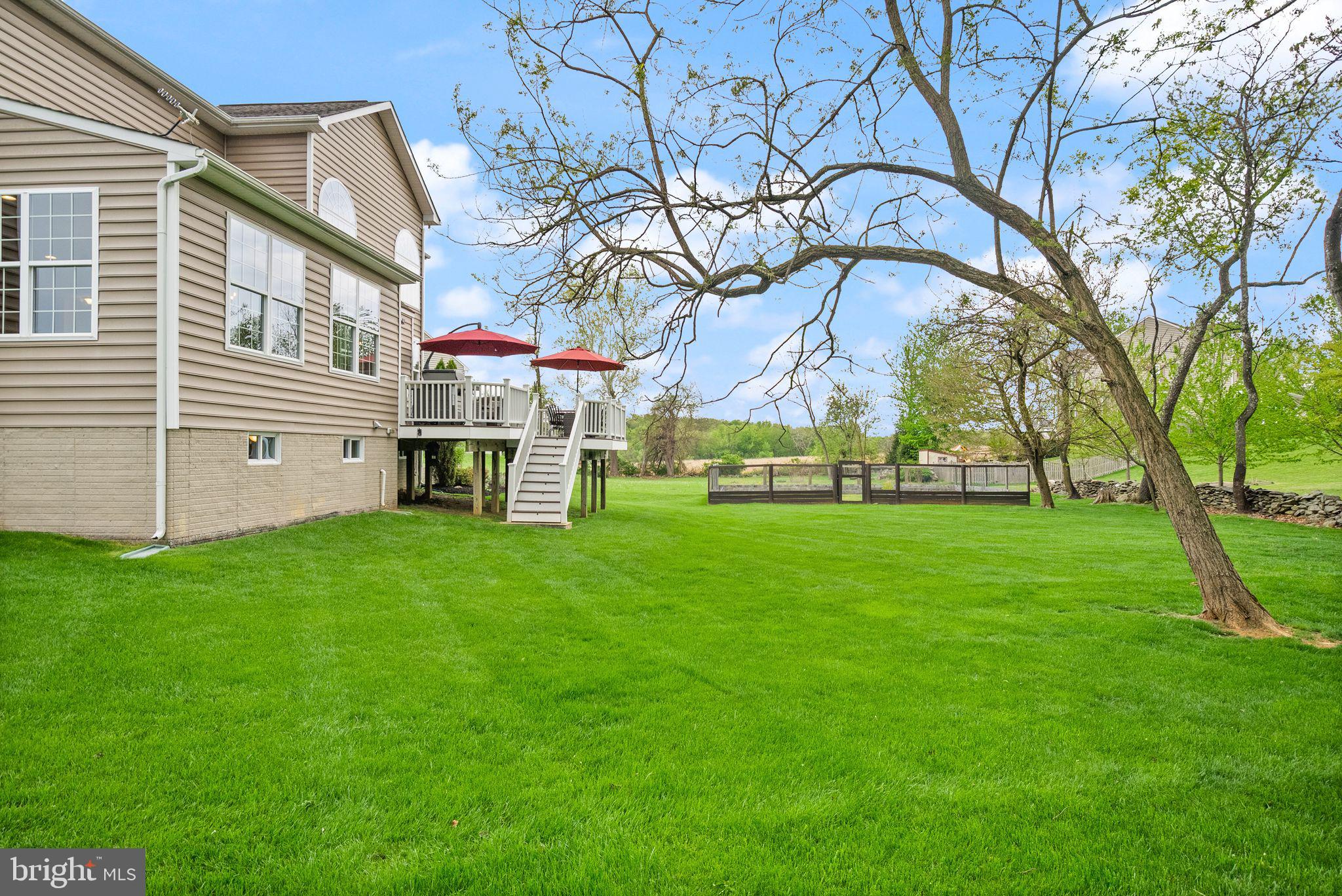 LAKE RIDGE ESTATES - Residential