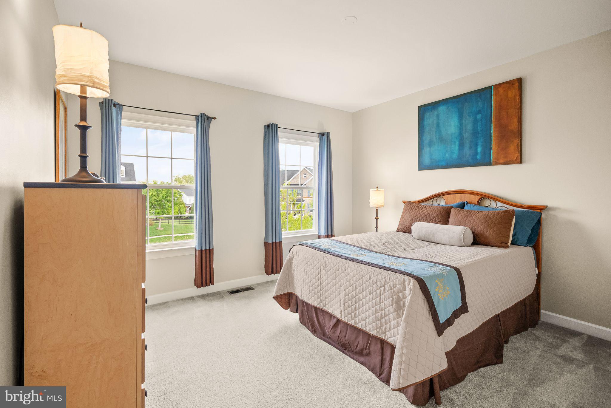 LAKE RIDGE ESTATES - Residential