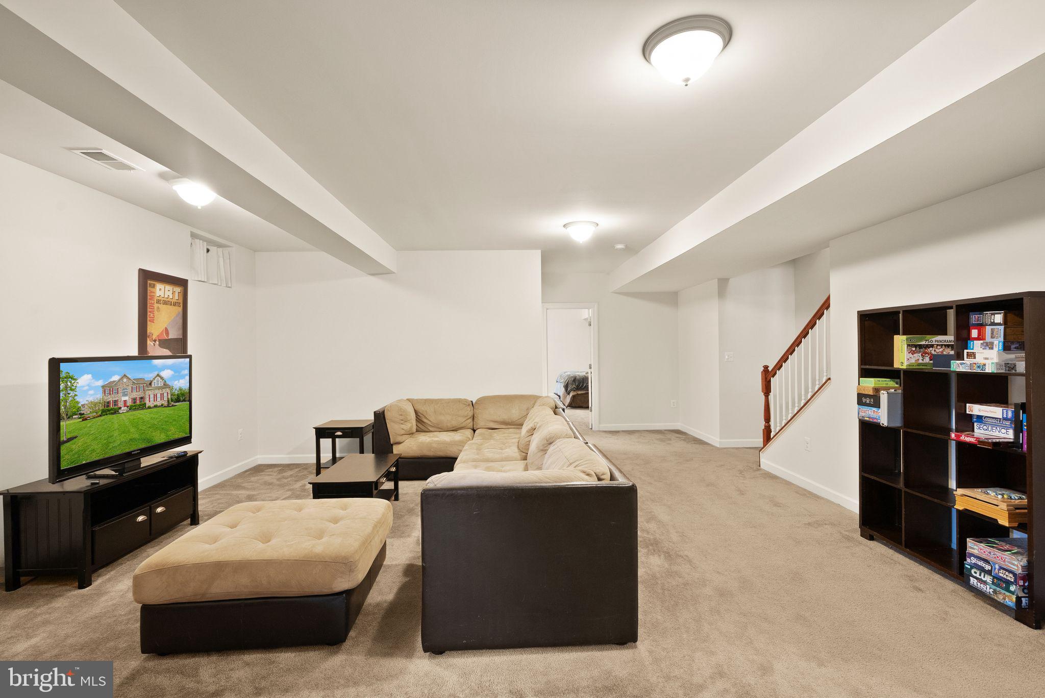 LAKE RIDGE ESTATES - Residential