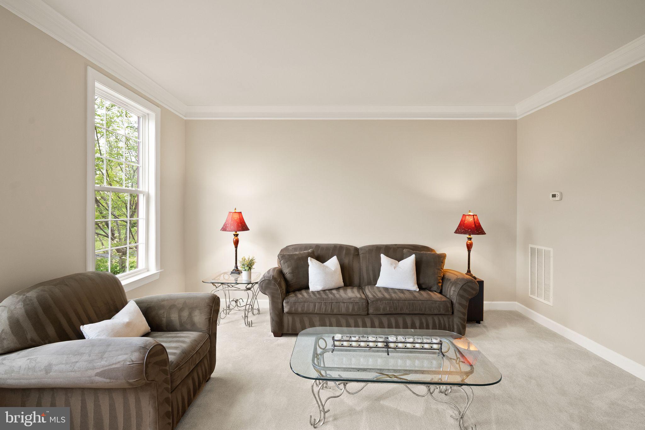LAKE RIDGE ESTATES - Residential