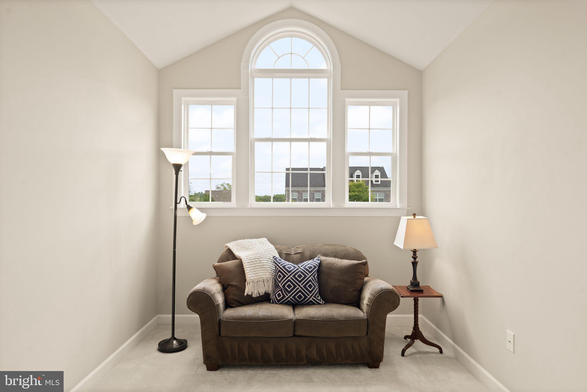 LAKE RIDGE ESTATES - Residential