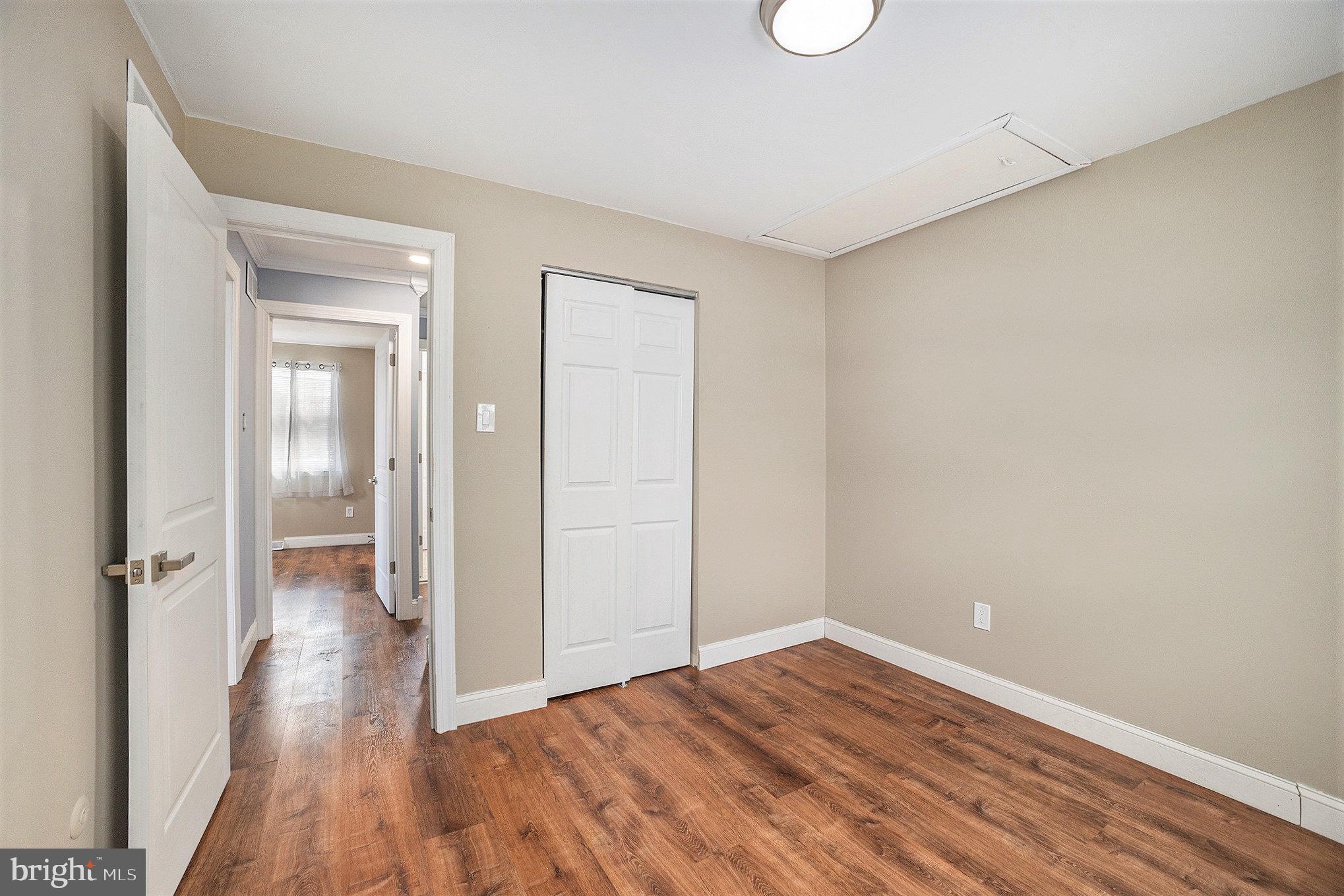 CHAPEL HILL MANOR - Residential