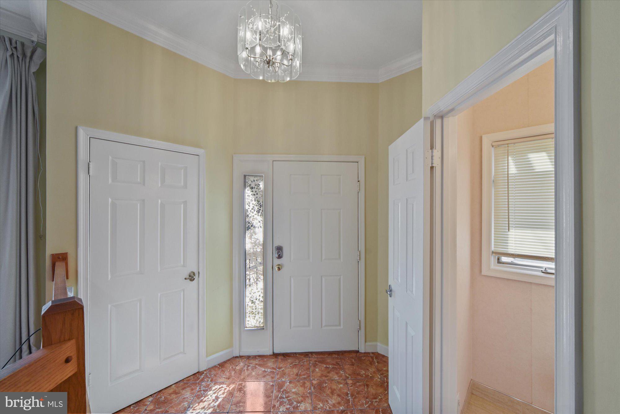 14 CHASEMOUNT COURT