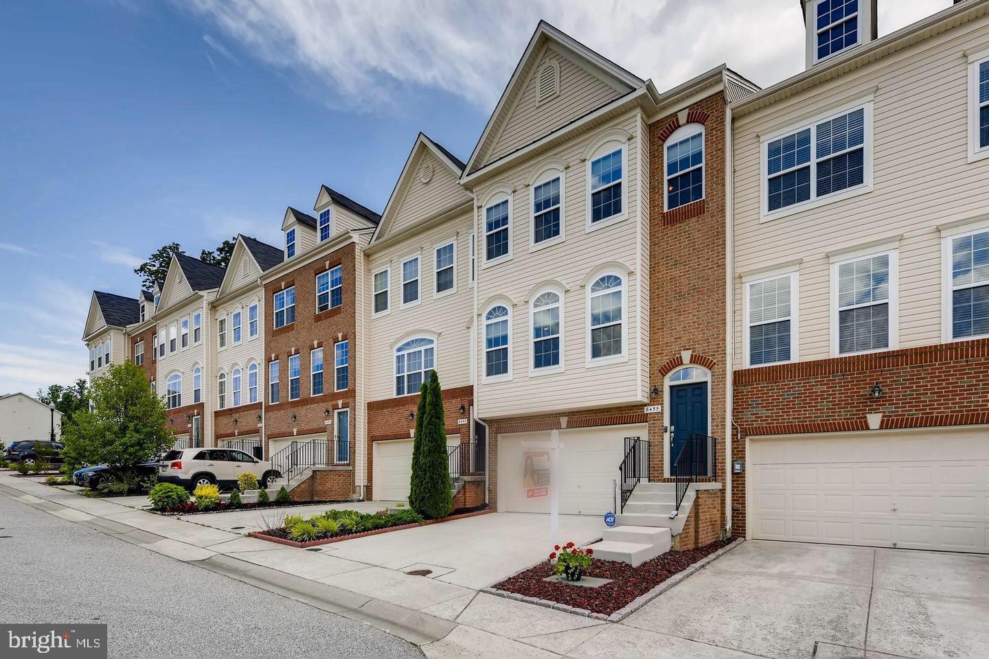 Beautiful & spacious Townhome in a lovely community now available! The sun drenched kitchen features wood floors, granite counter-tops with breakfast bar and opens to a fantastic private deck with great views of the wooded area. On the bedroom level you'll find 3 spacious bedrooms, 2 full baths & laundry. Master bedroom with vaulted ceilings and huge bathroom with soaking tub and separate shower. The expansive family room in the lower level is perfect for entertaining or relaxing after a long day at the office or walk out the sliding door to a beautiful stone patio. Community pool is just a short distance away. Close to shopping, restaurants and highways.