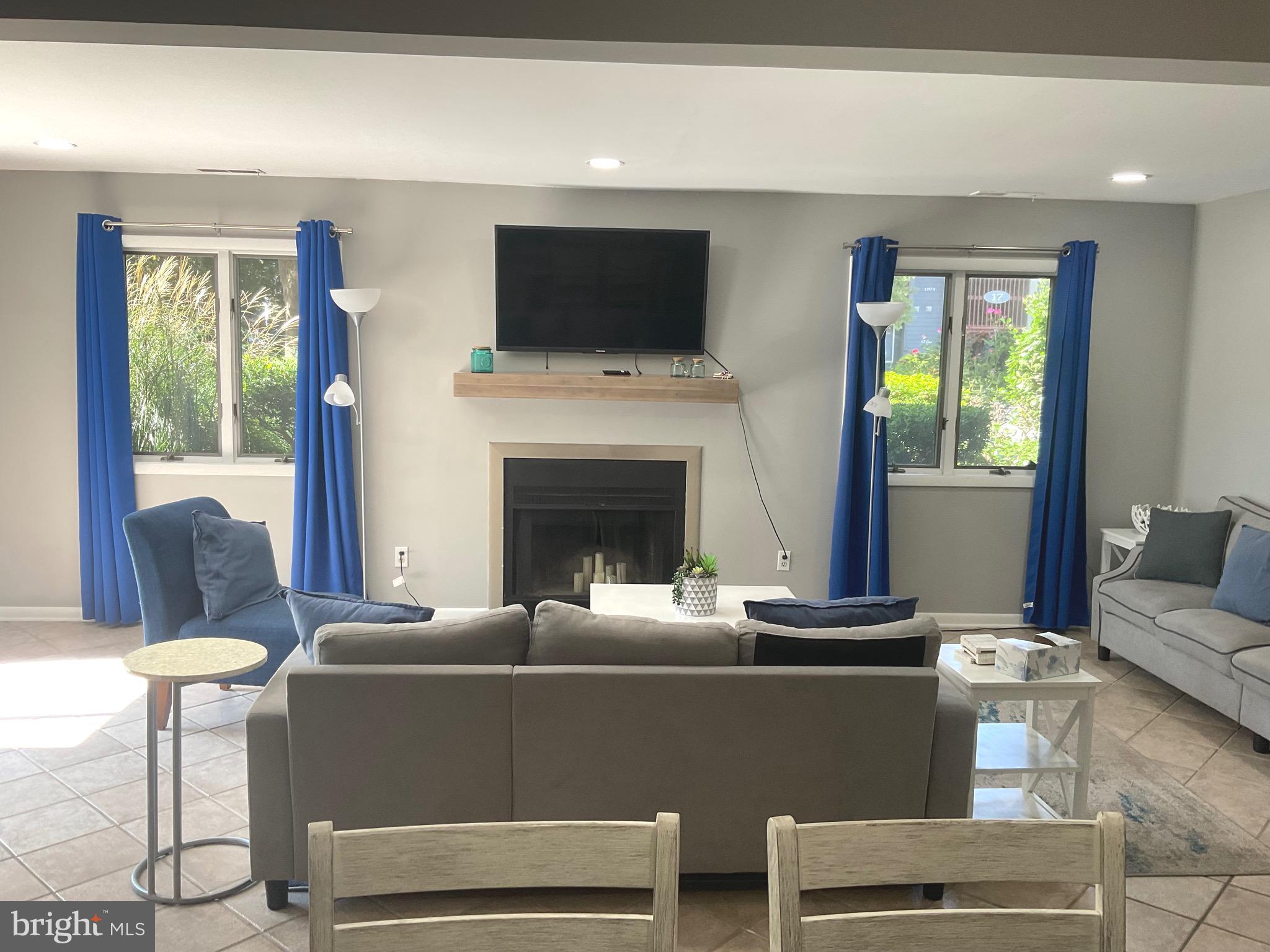 EAGLES LANDING I - Residential