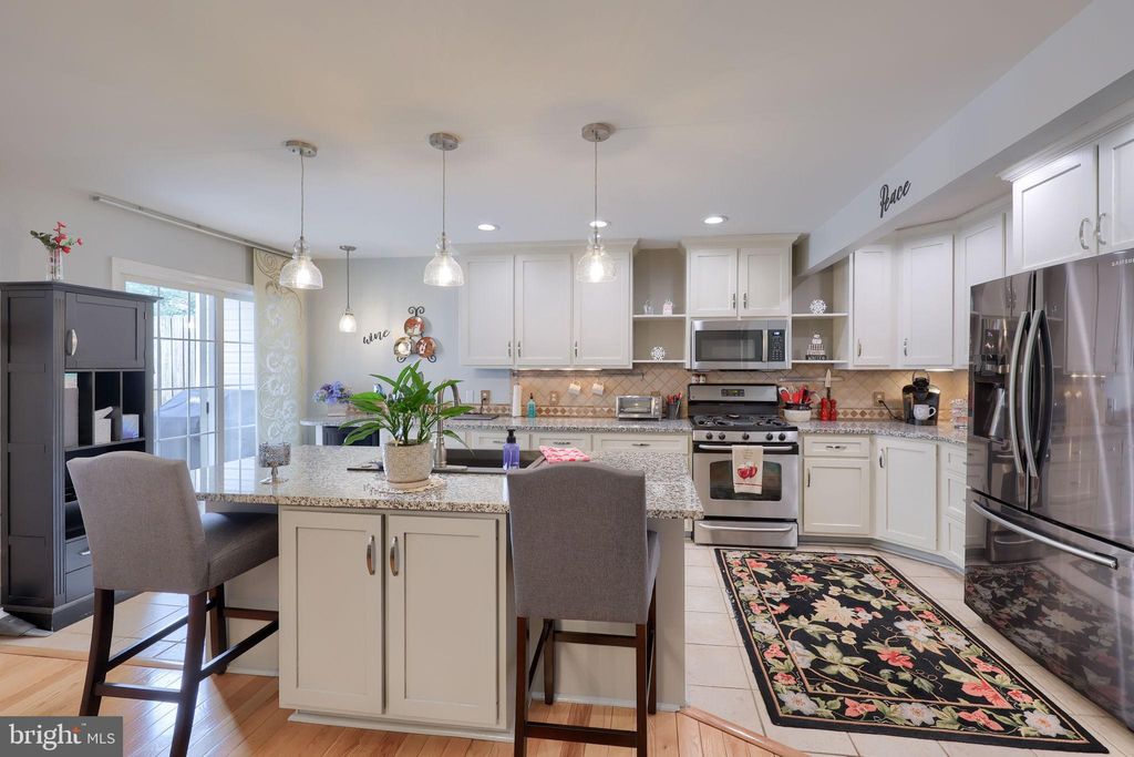 Photo of 138 Moorland Court, LITITZ, PA 17543 (MLS # PALA2081646)