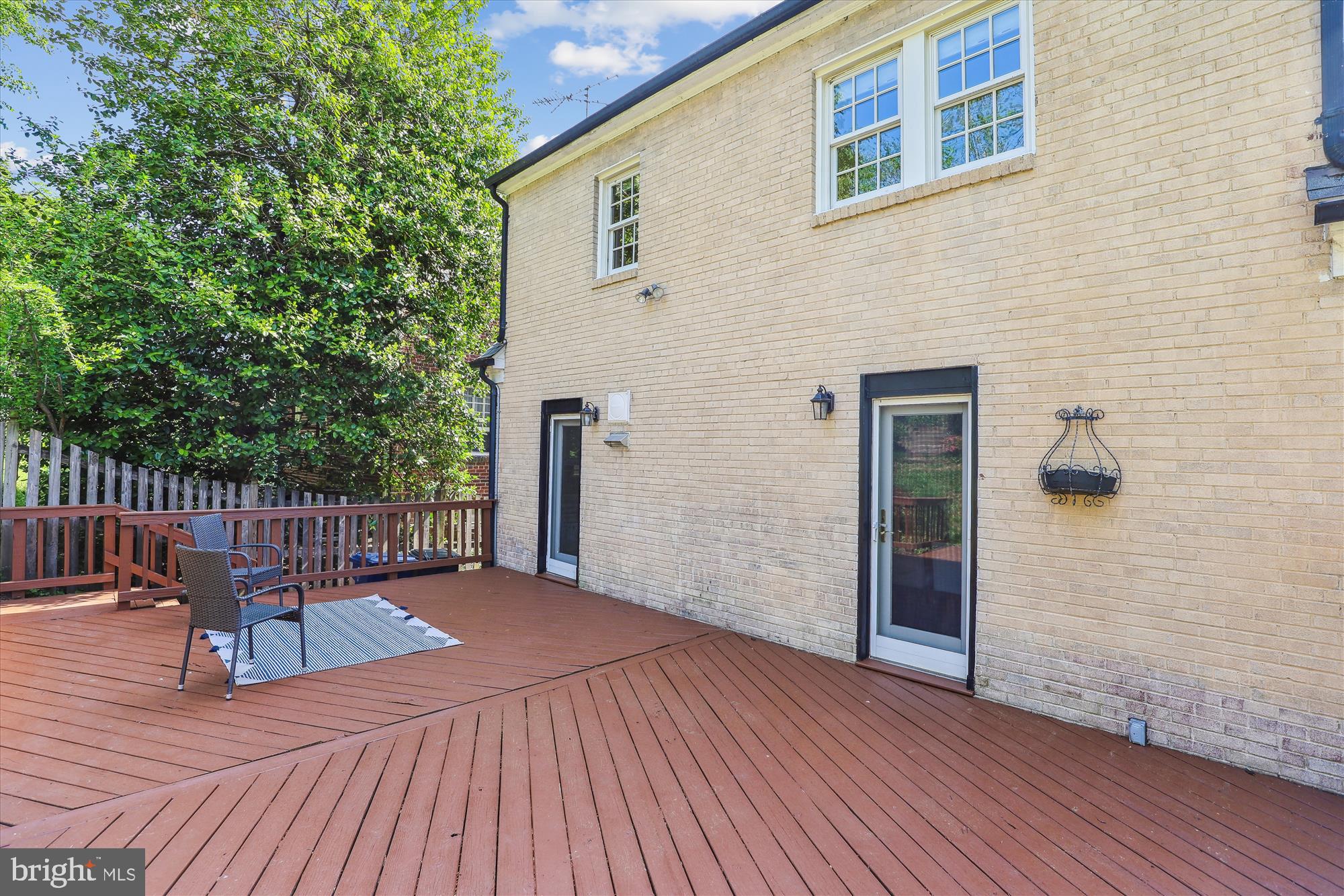 MOUNT IDA - Residential