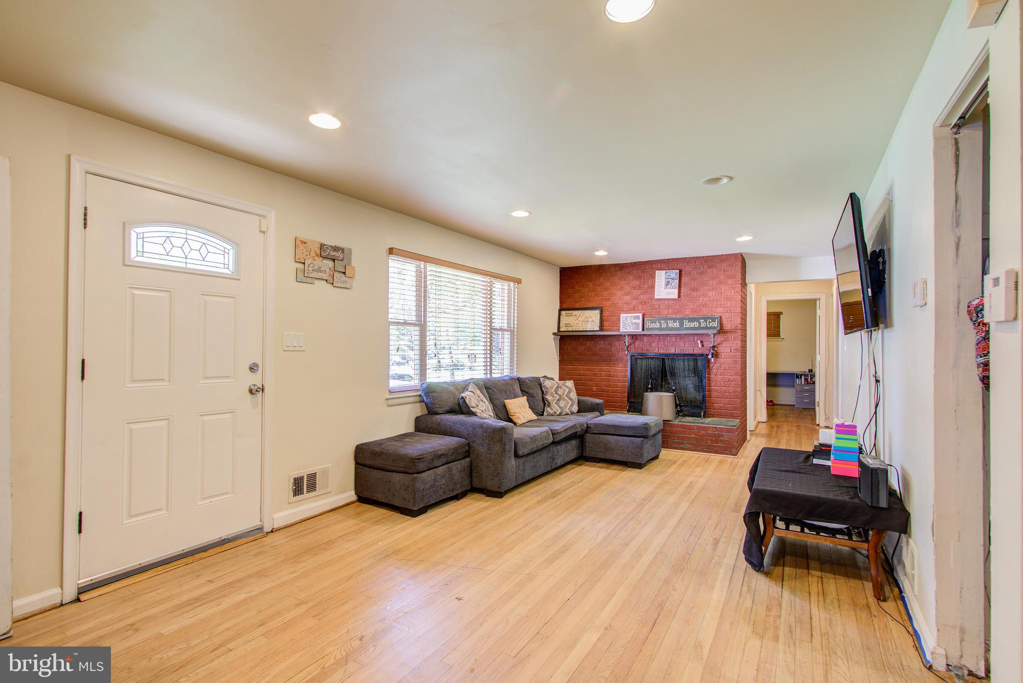 LIVINGSTON PARK - Residential