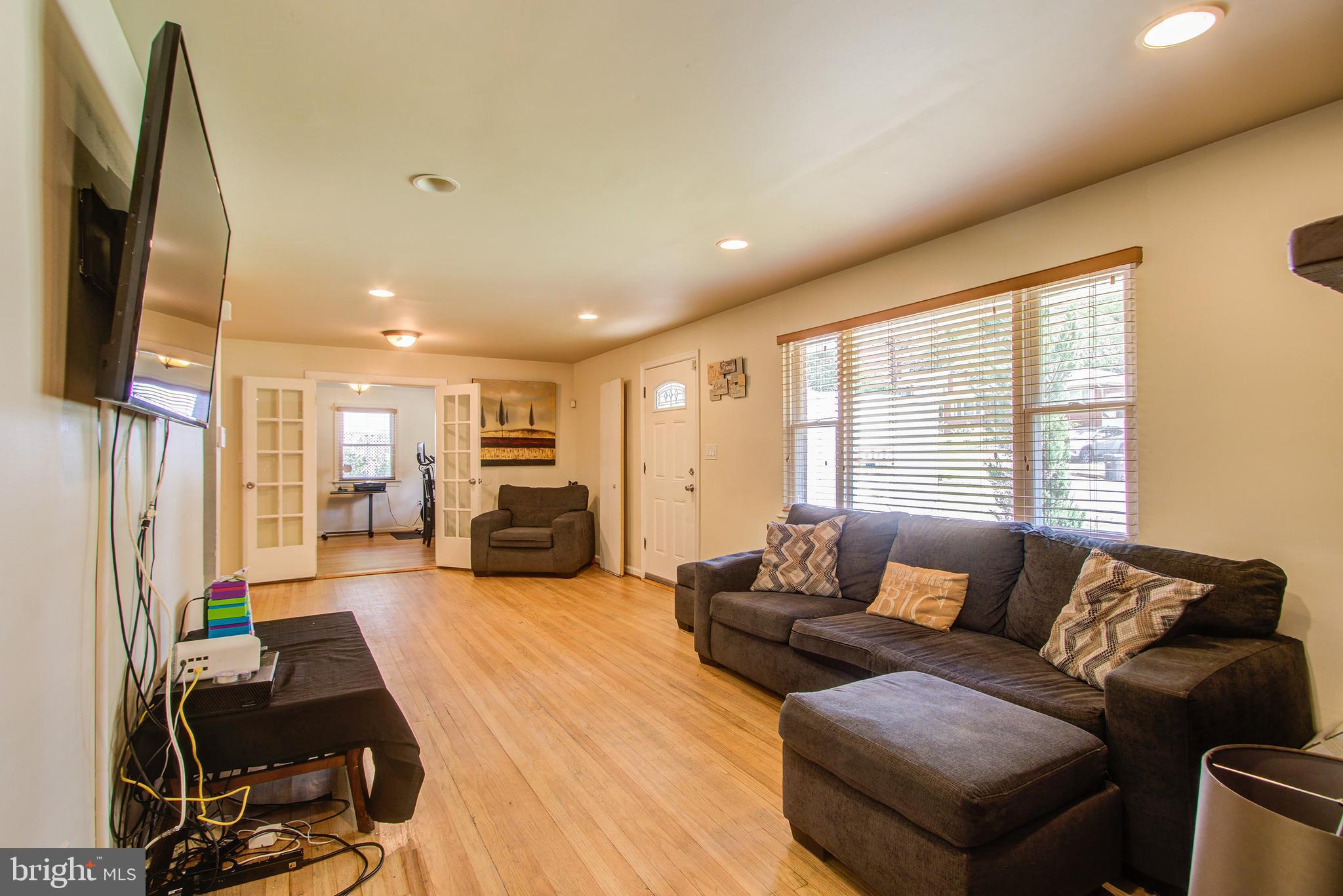 LIVINGSTON PARK - Residential