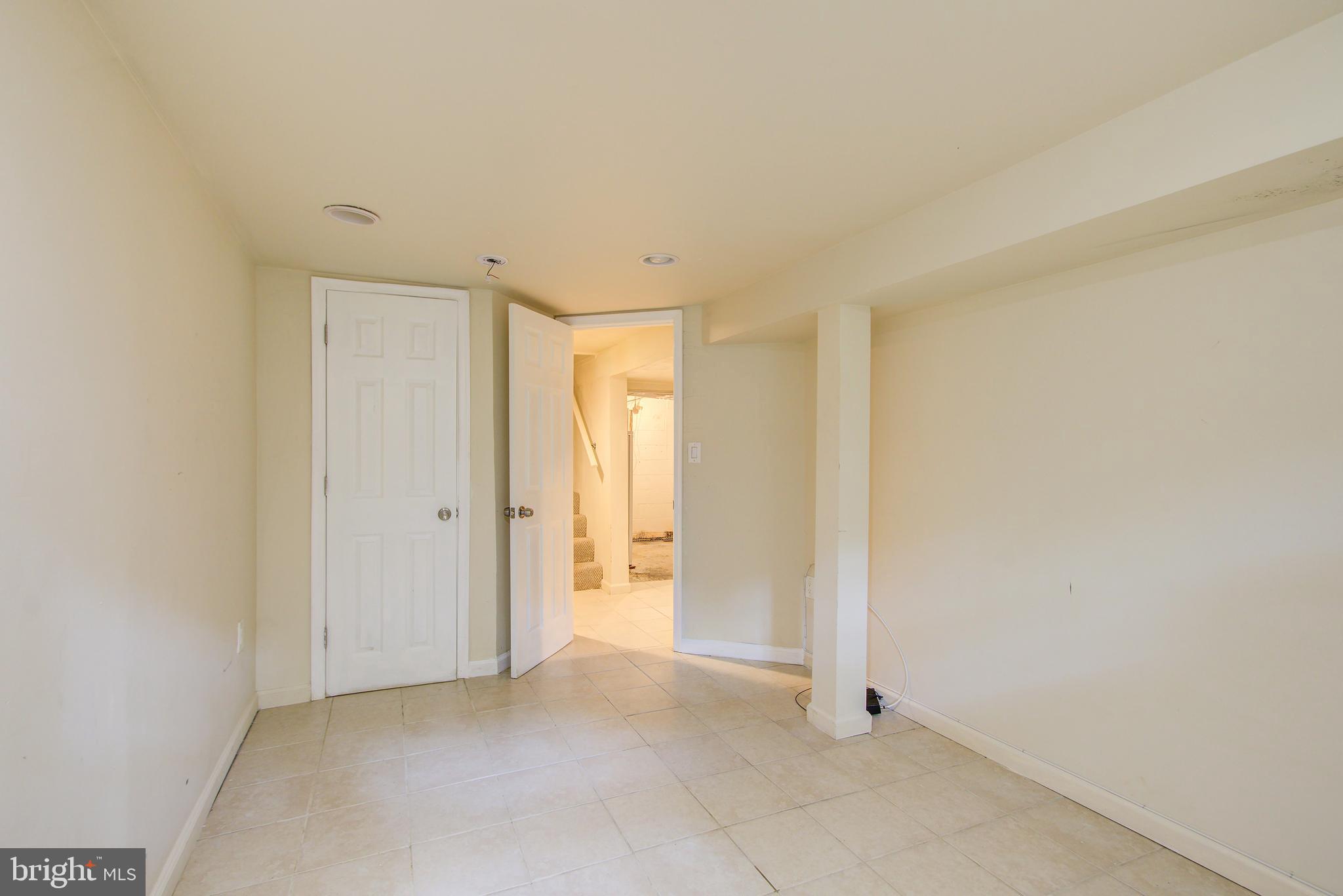 LIVINGSTON PARK - Residential