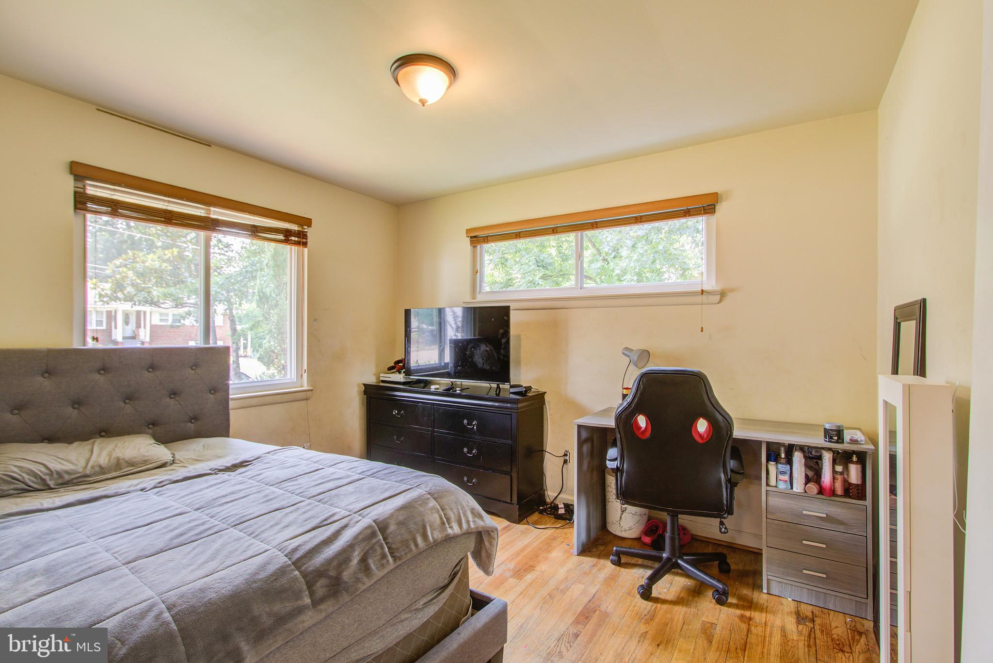 LIVINGSTON PARK - Residential