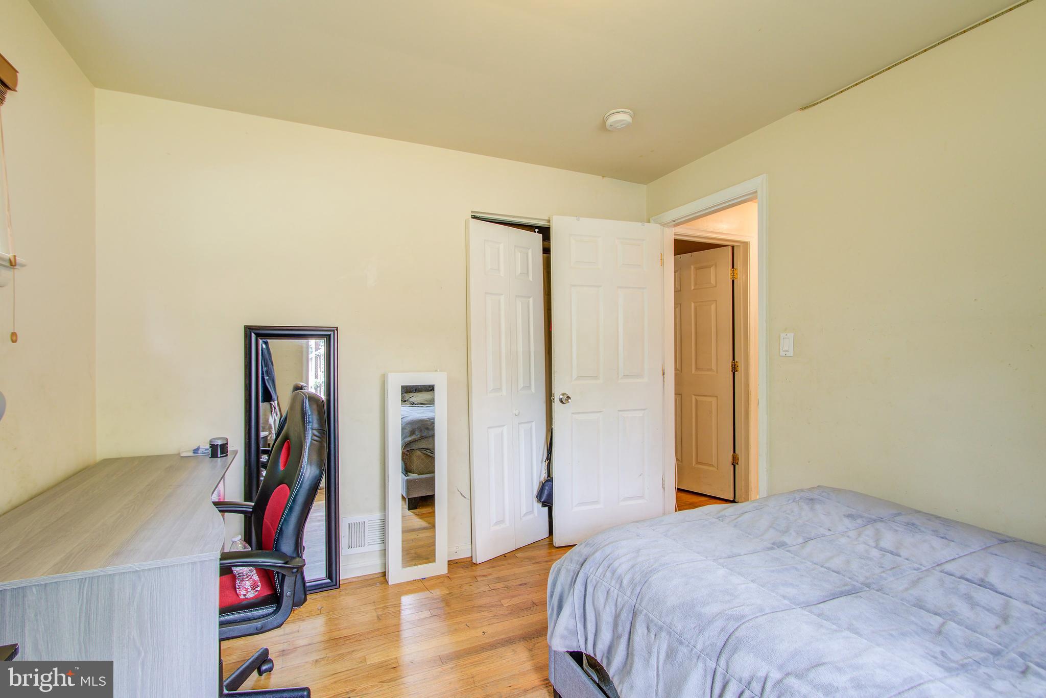 LIVINGSTON PARK - Residential