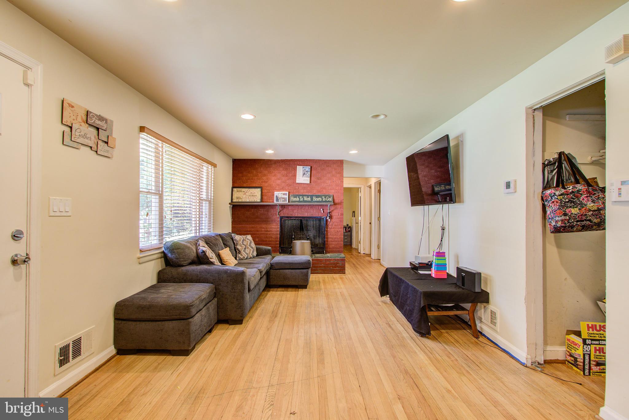 LIVINGSTON PARK - Residential