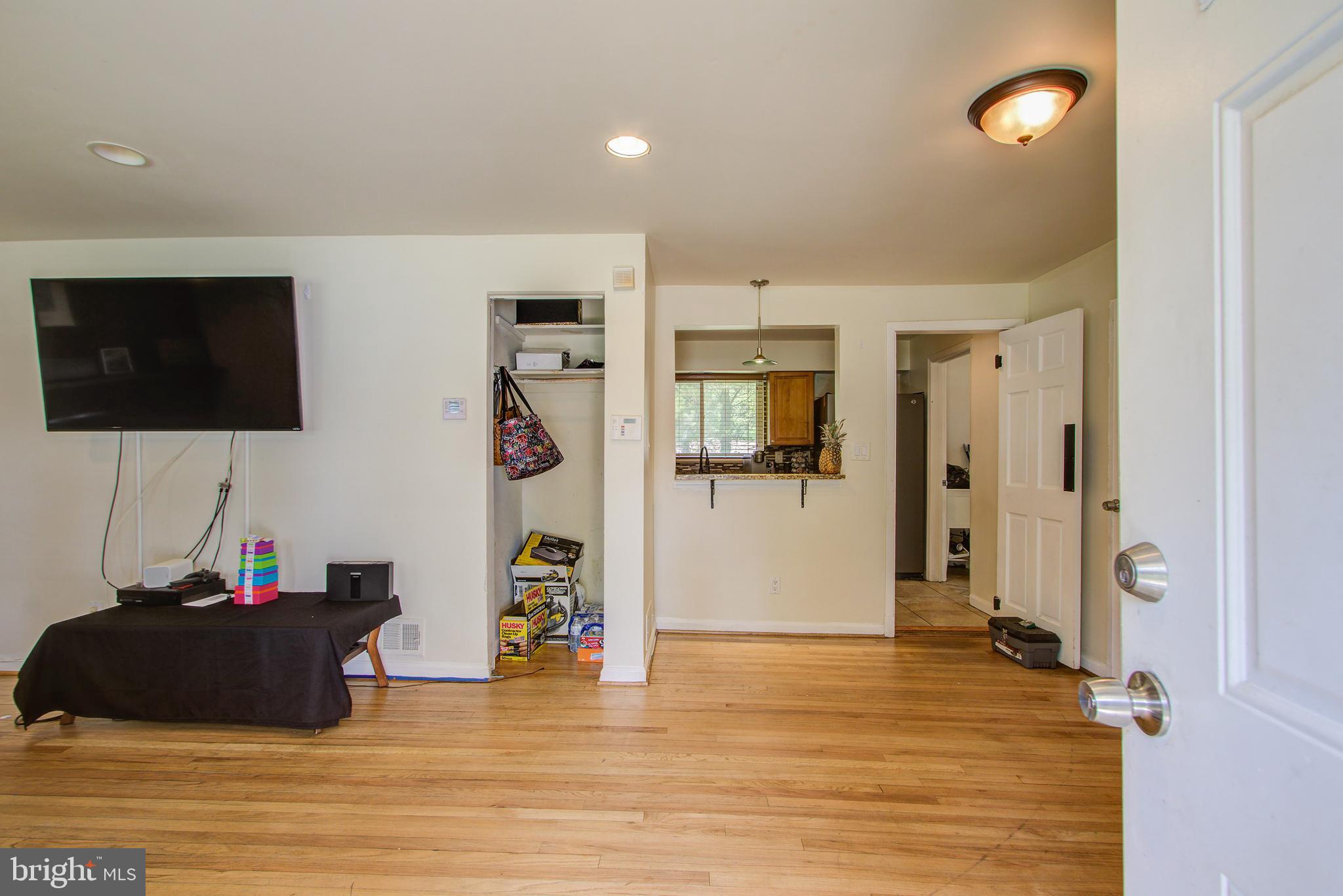 LIVINGSTON PARK - Residential