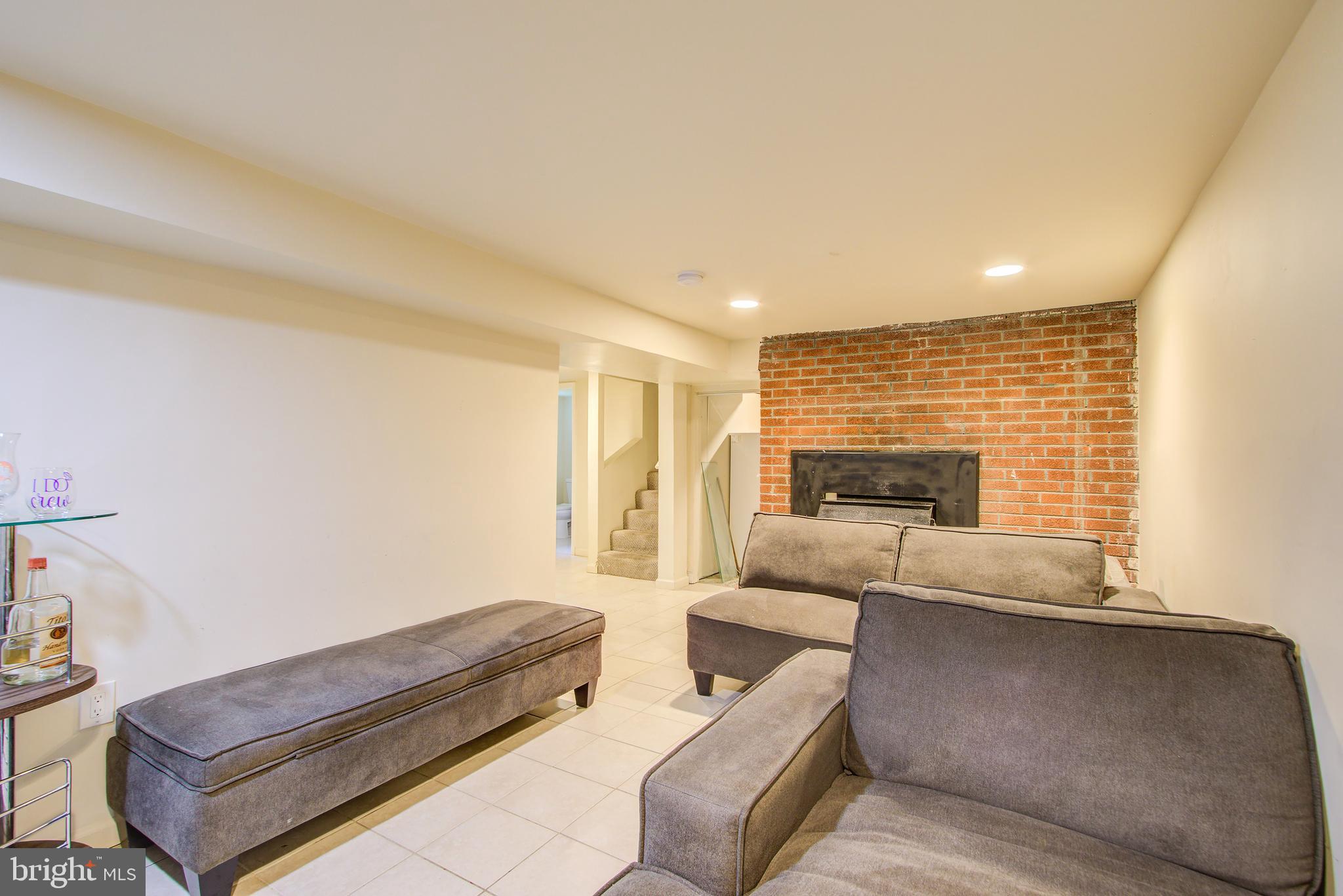 LIVINGSTON PARK - Residential