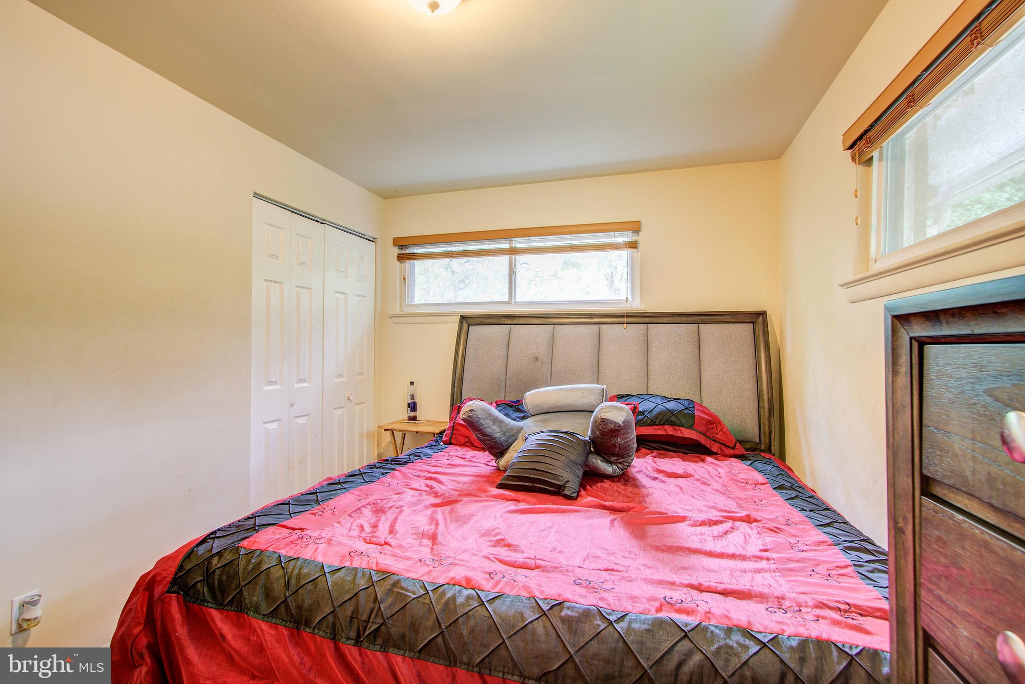 LIVINGSTON PARK - Residential