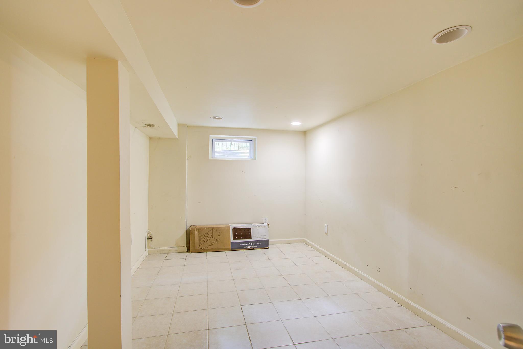 LIVINGSTON PARK - Residential