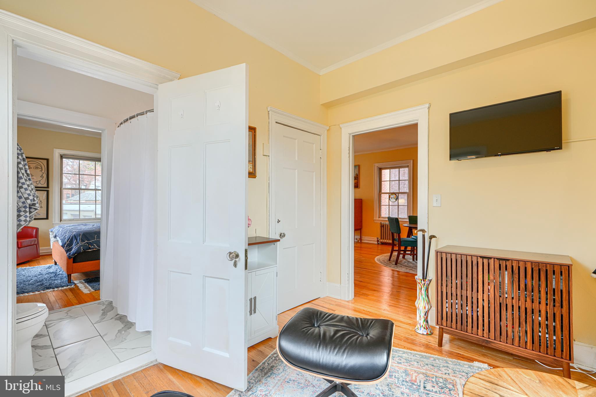 ROLAND PARK - Residential