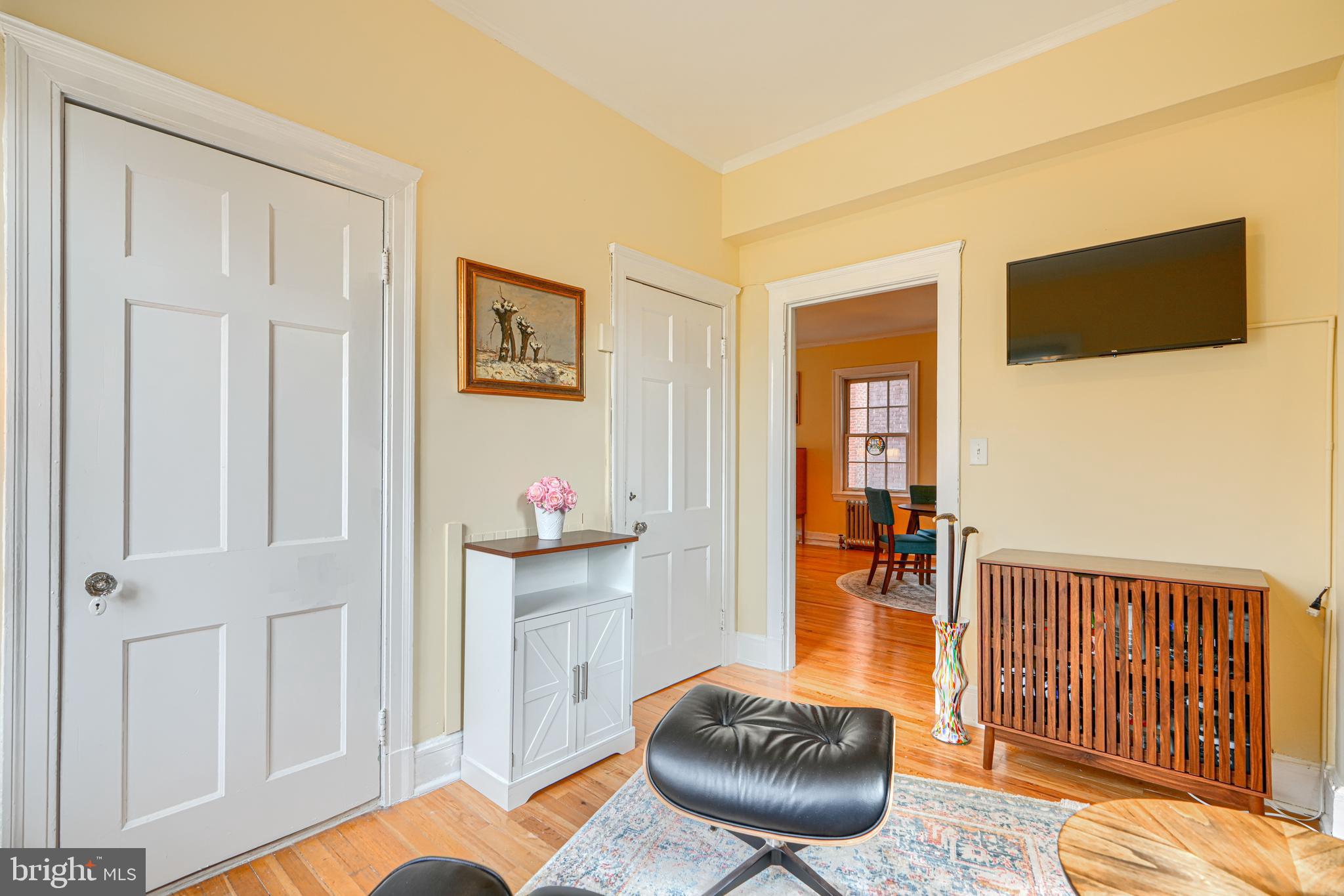 ROLAND PARK - Residential