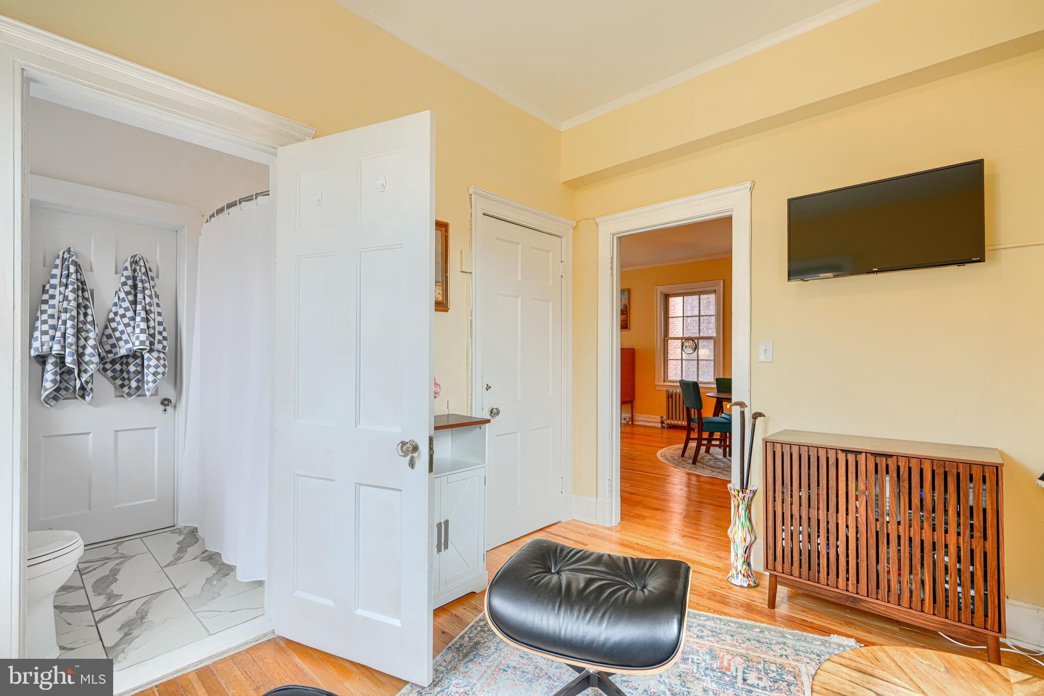 ROLAND PARK - Residential