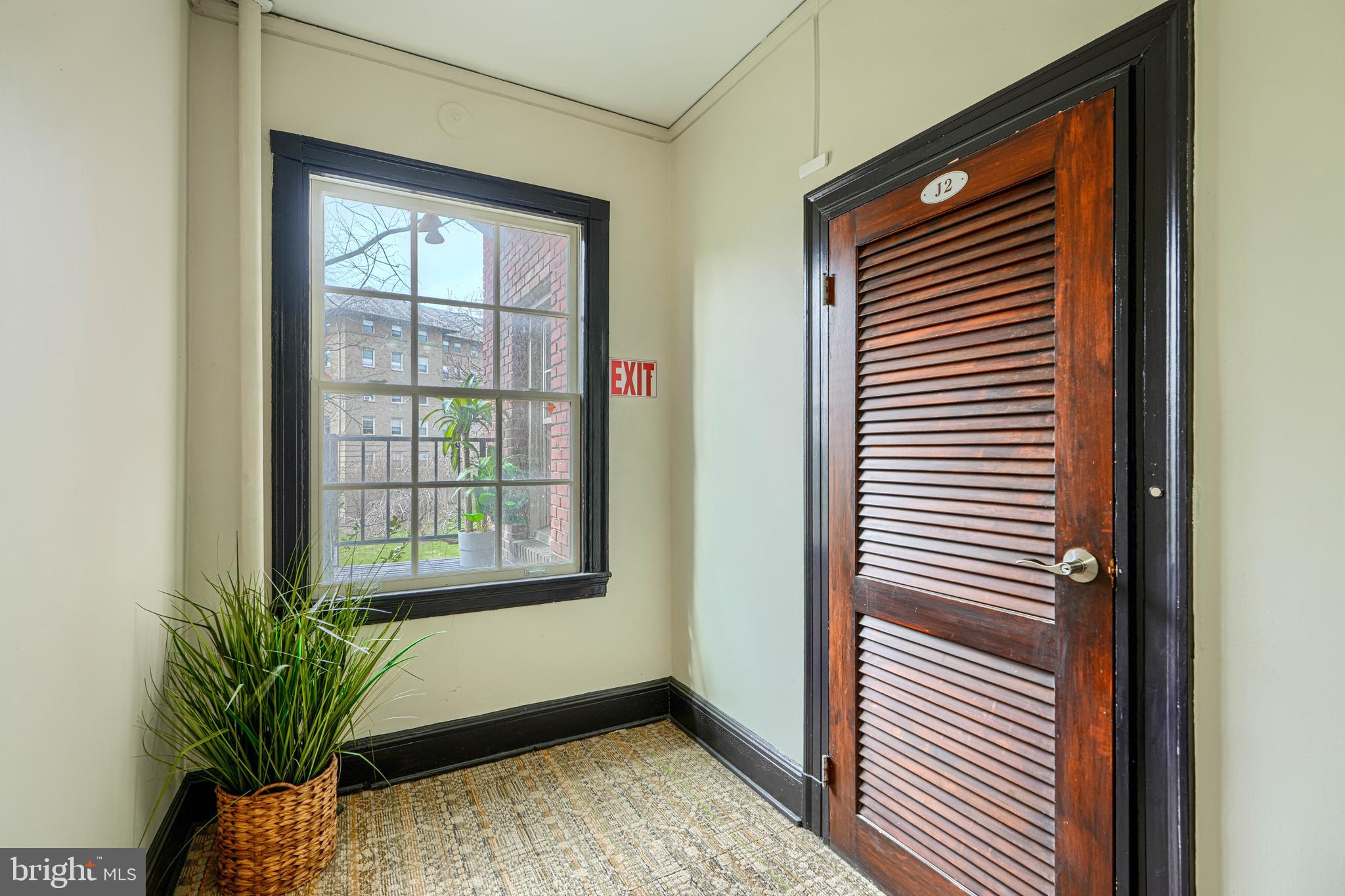 ROLAND PARK - Residential