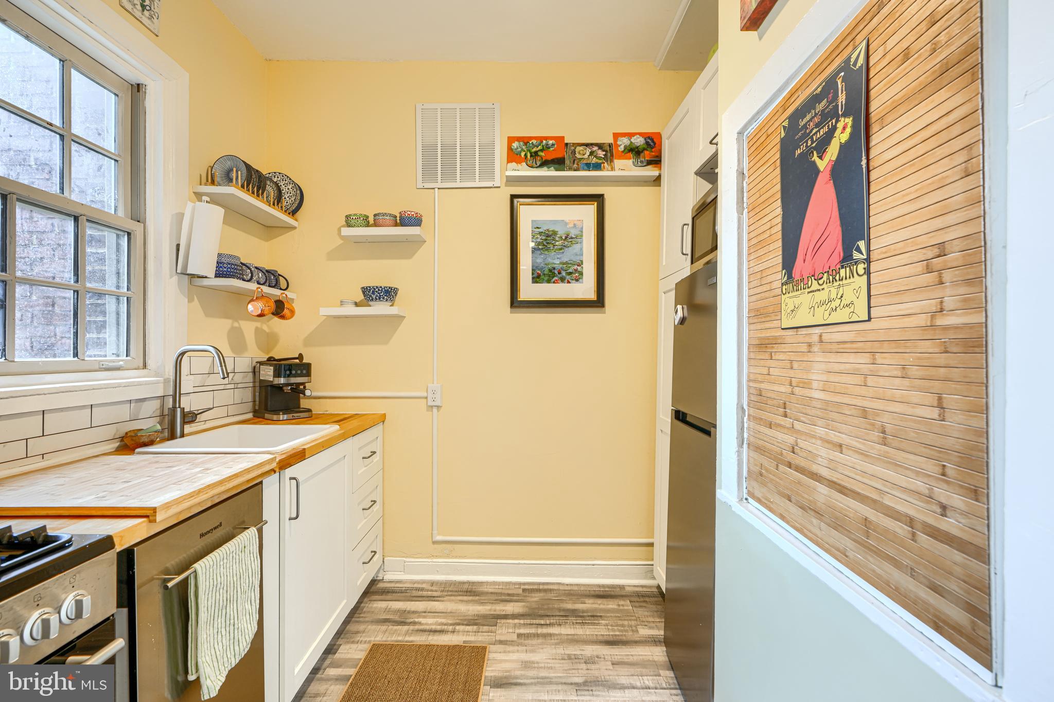 ROLAND PARK - Residential