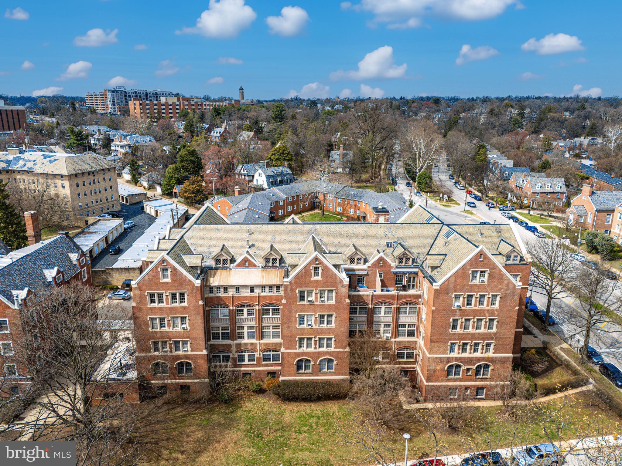 ROLAND PARK - Residential