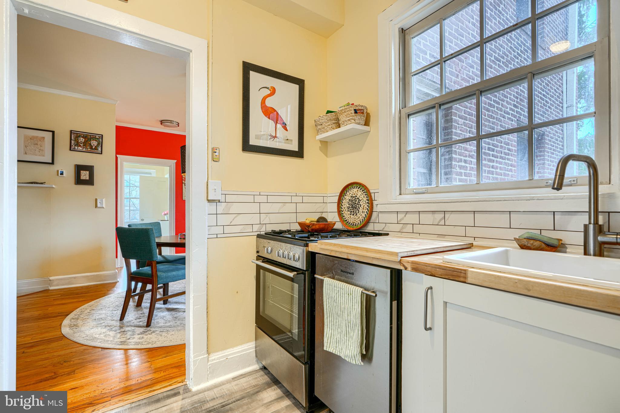 ROLAND PARK - Residential