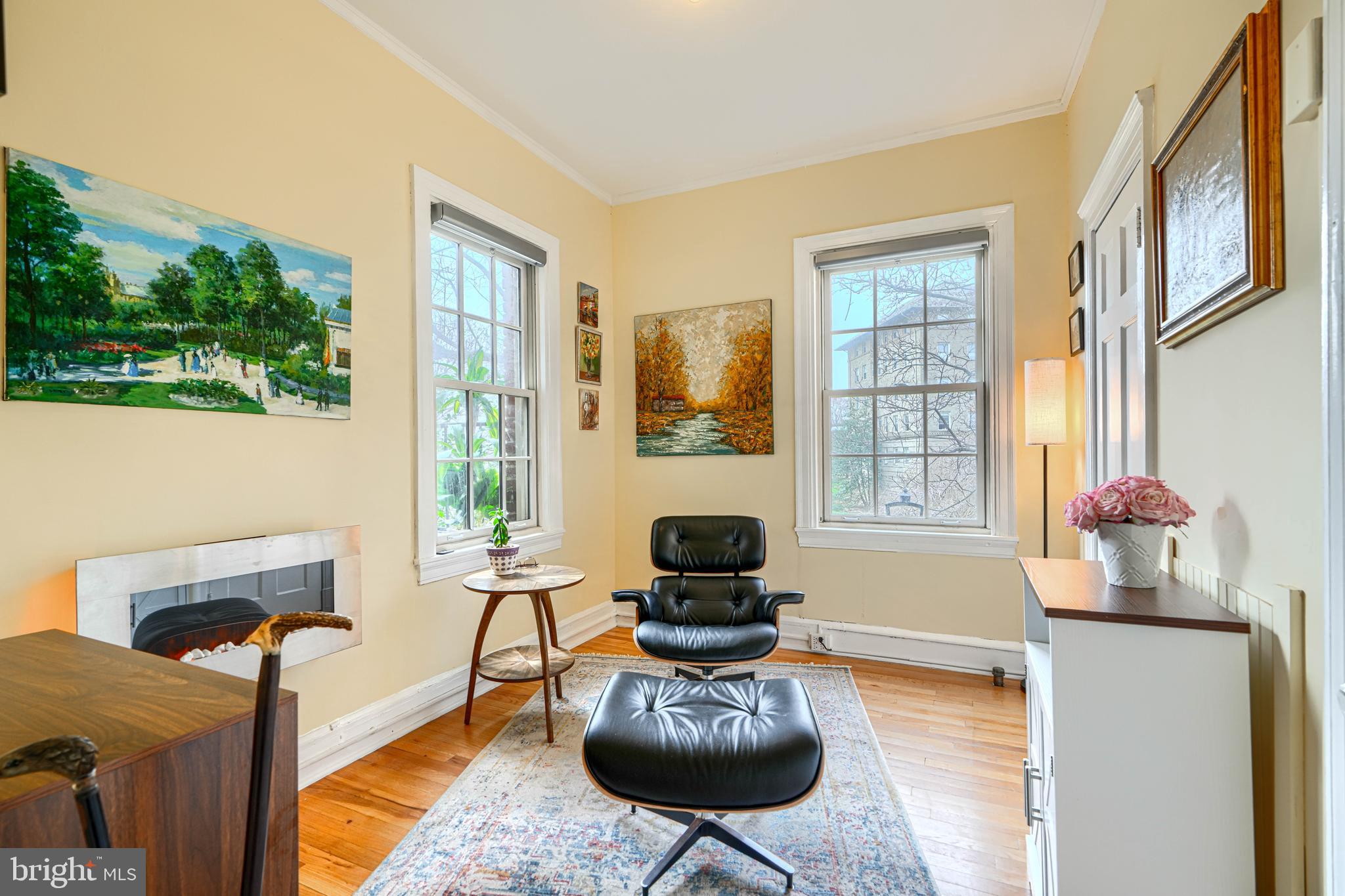 ROLAND PARK - Residential