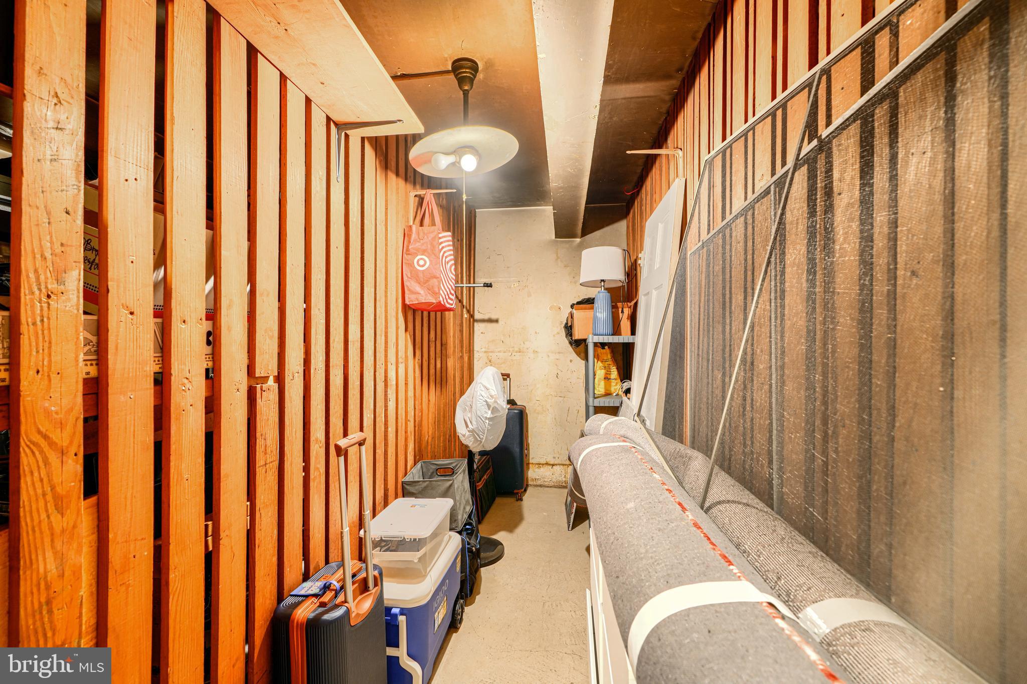 ROLAND PARK - Residential