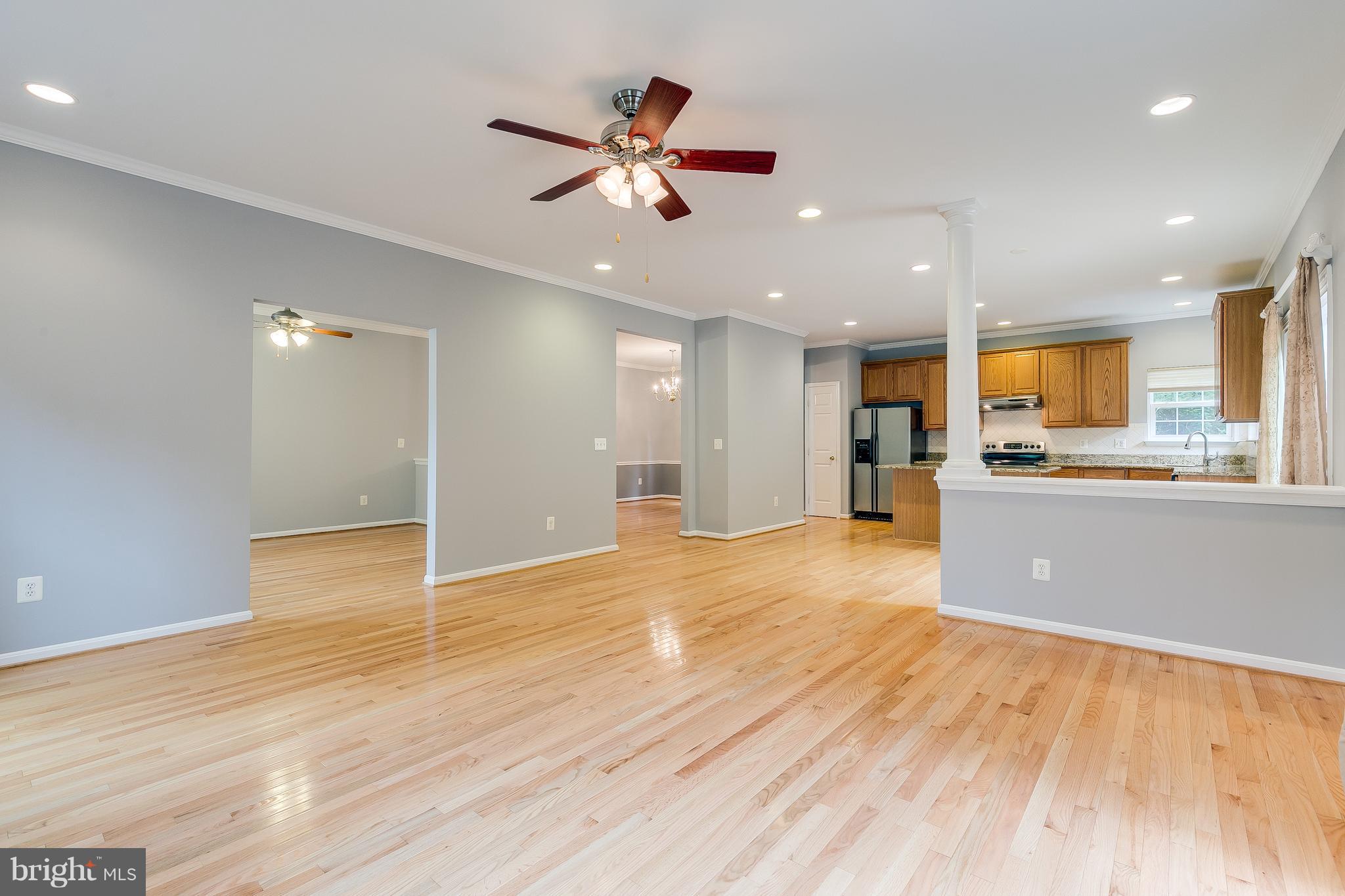 SIGNATURE AT BROADLANDS - Residential Lease