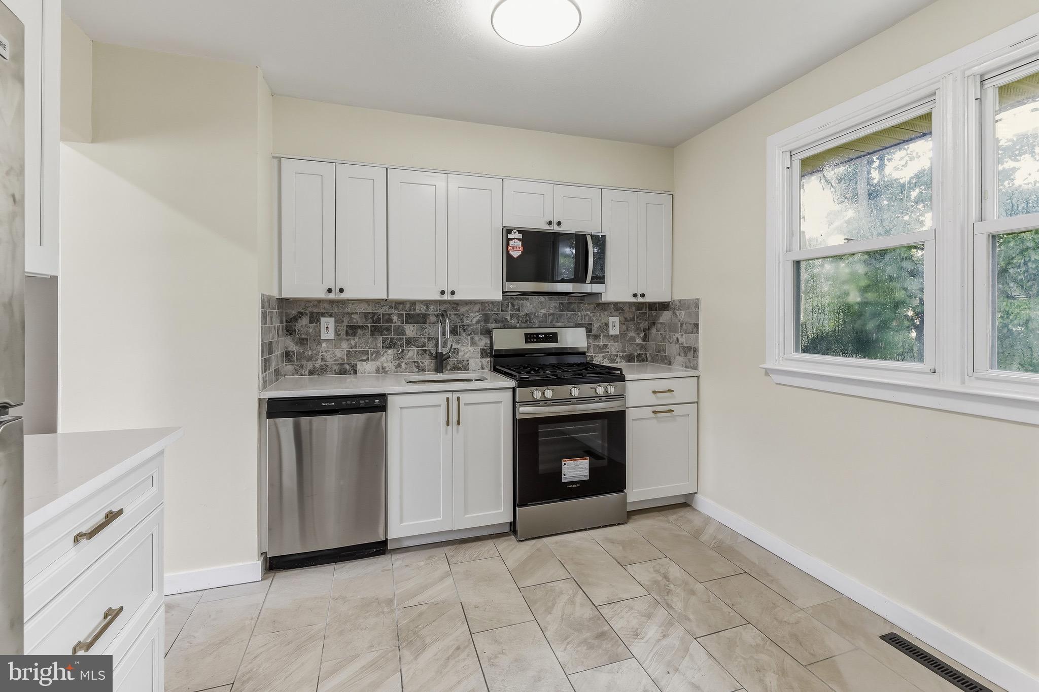 222 MILLER AVENUE
