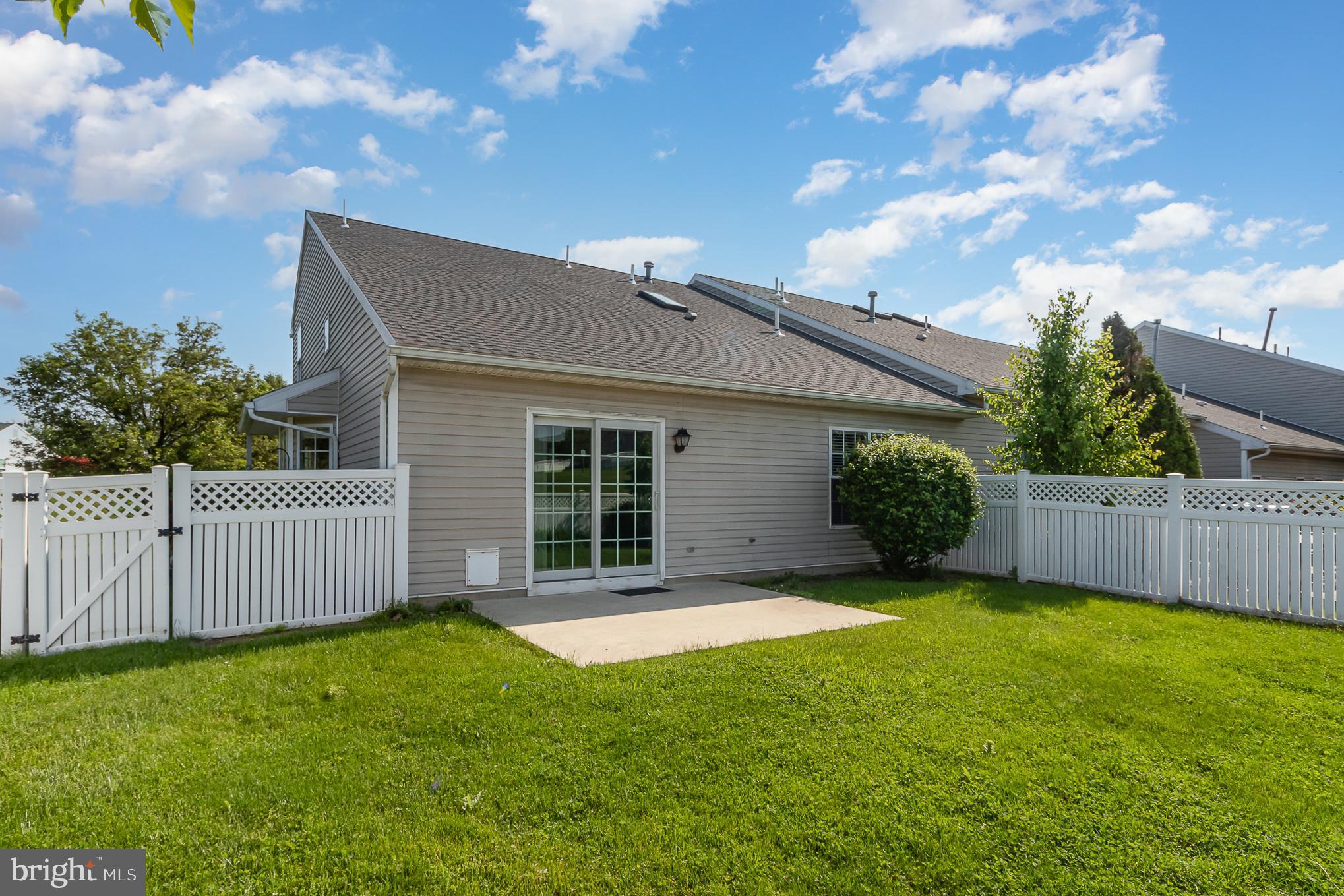 TOWNES AT SPRINGFORD - Residential