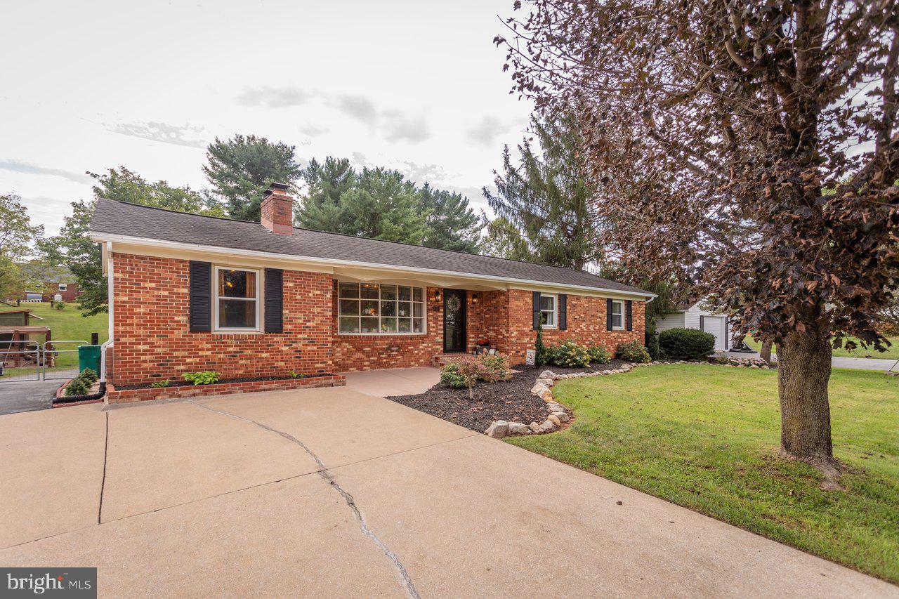 23 GREENFIELD ROAD