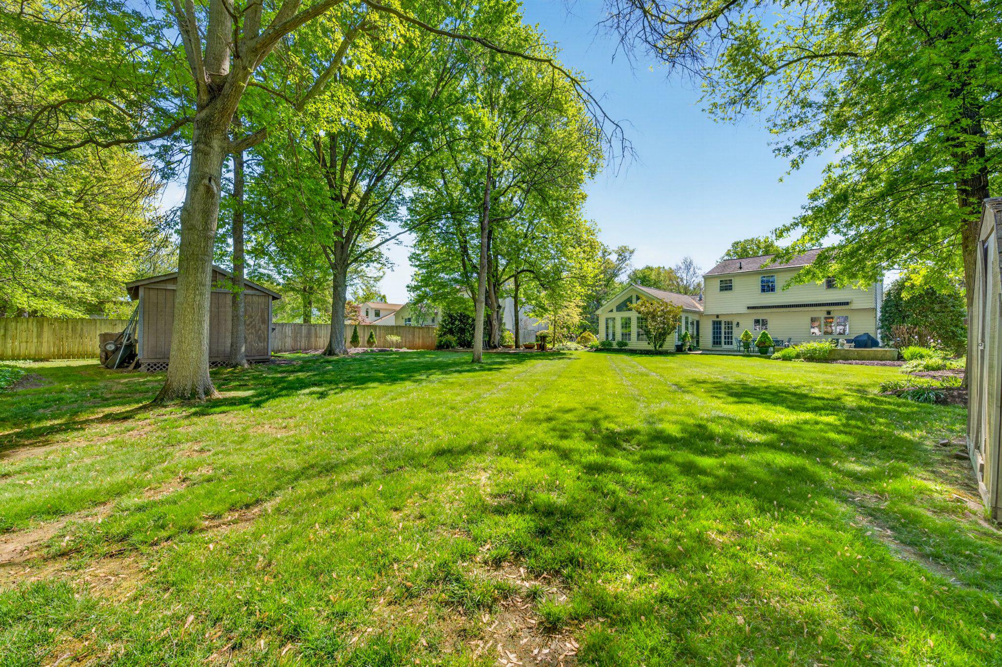 OAK WOOD EAST - Residential