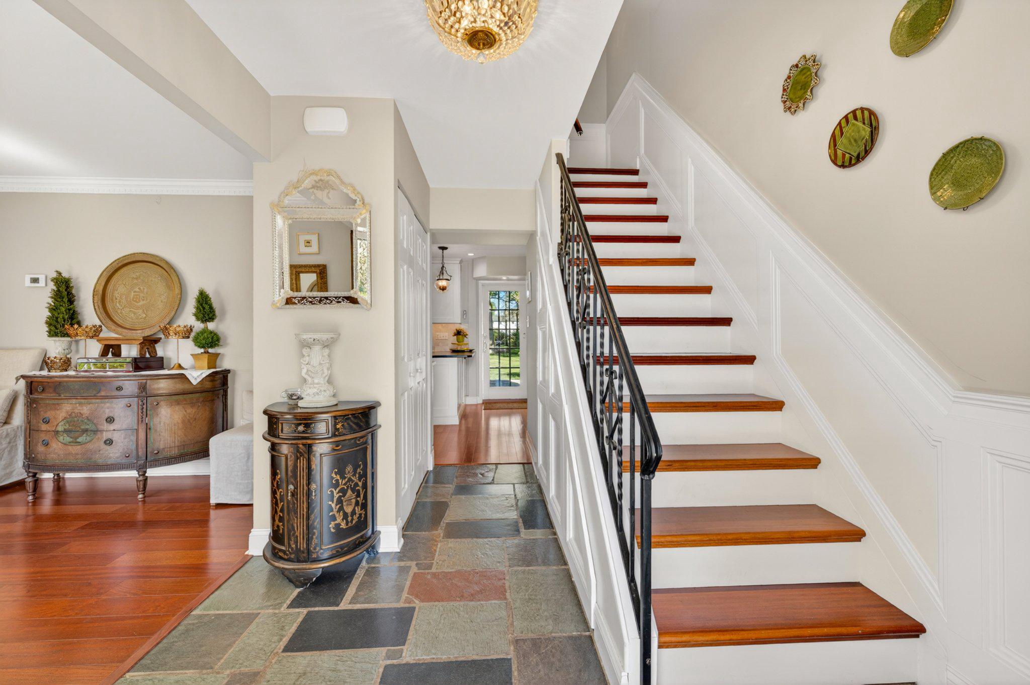 OAK WOOD EAST - Residential