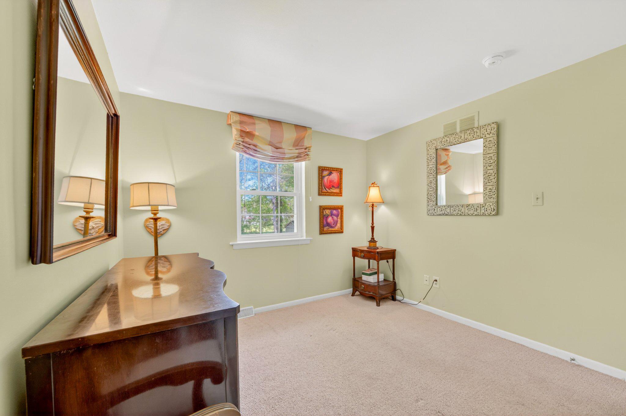 OAK WOOD EAST - Residential