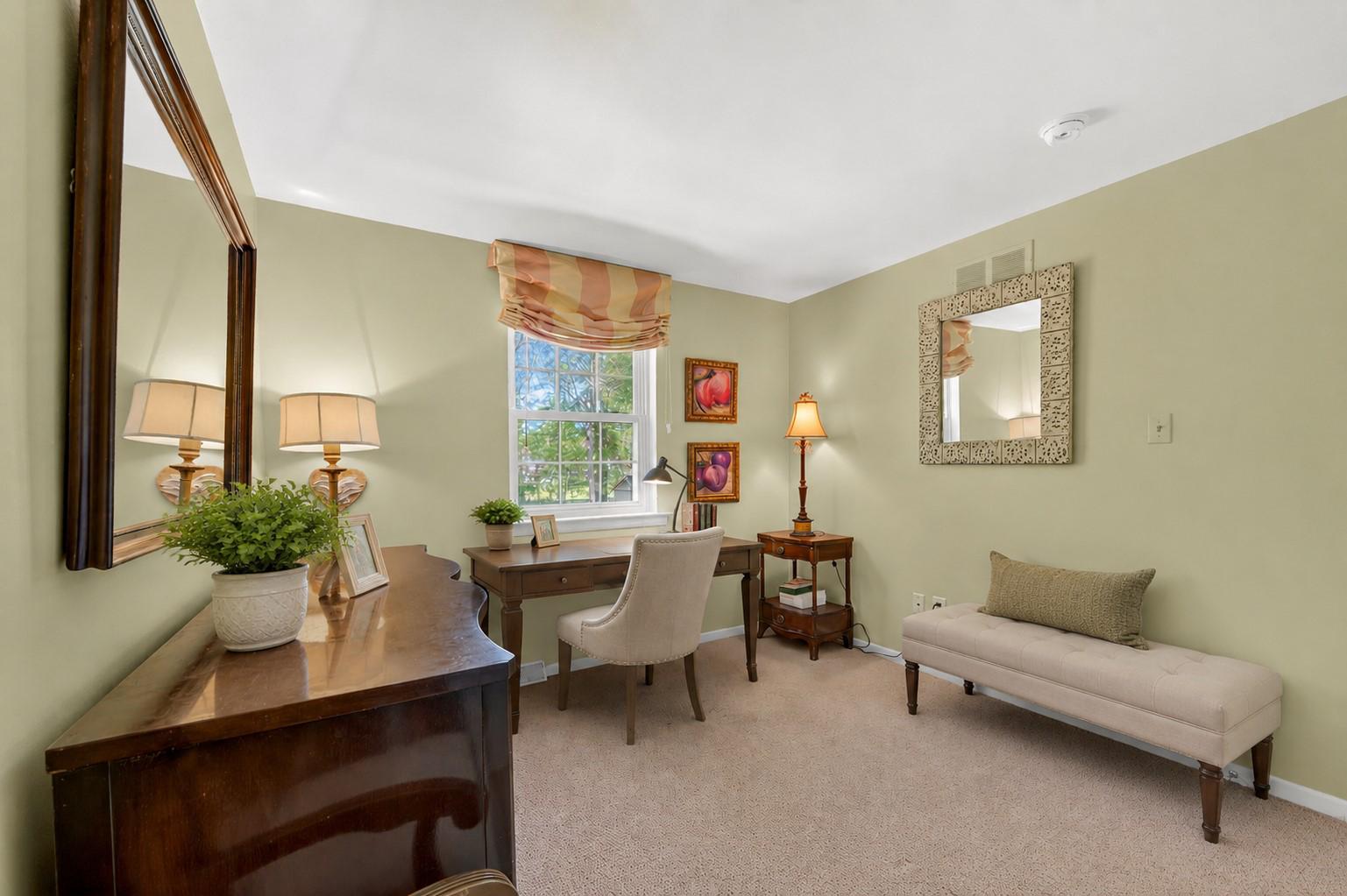 OAK WOOD EAST - Residential