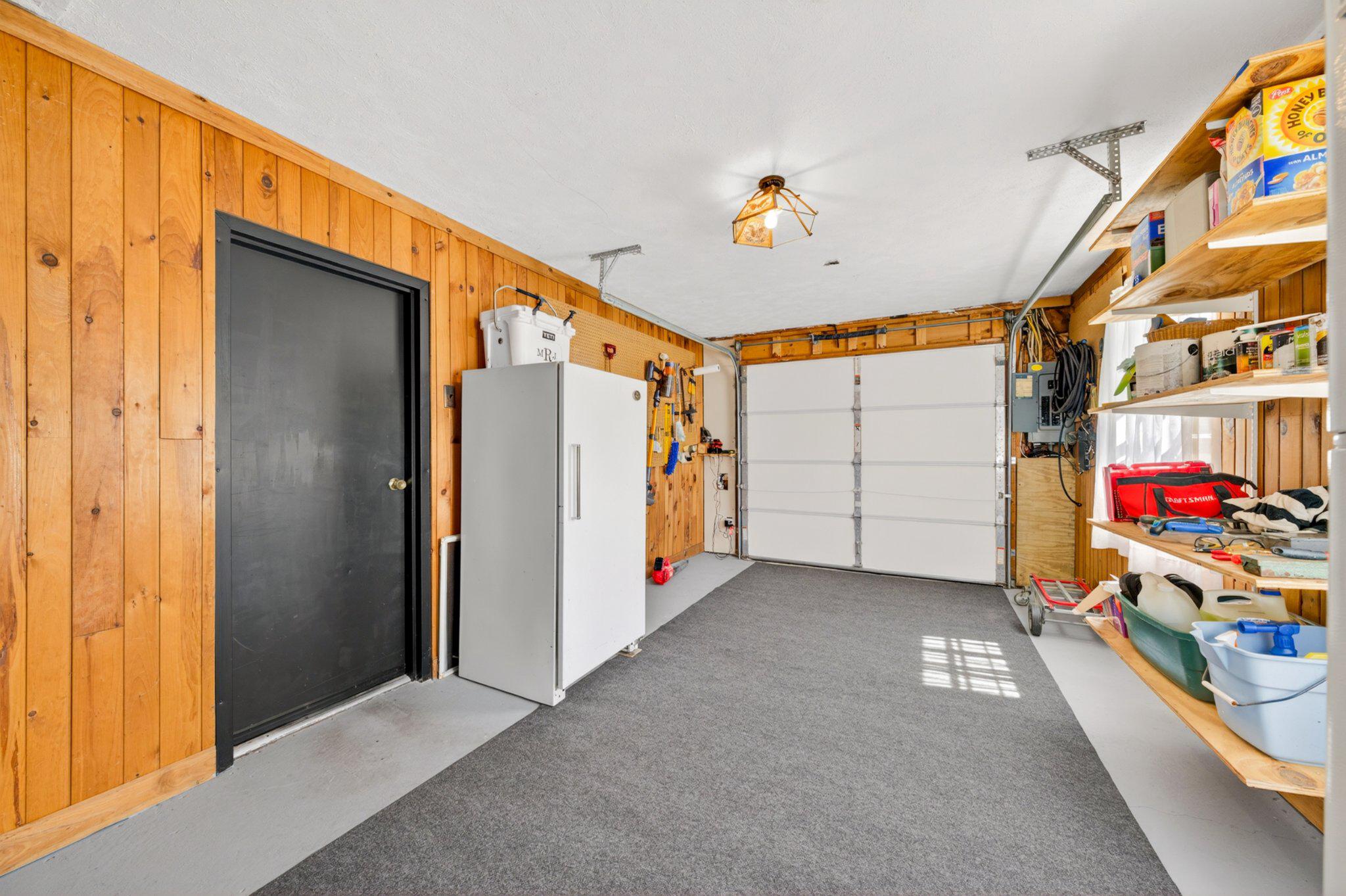 OAK WOOD EAST - Residential
