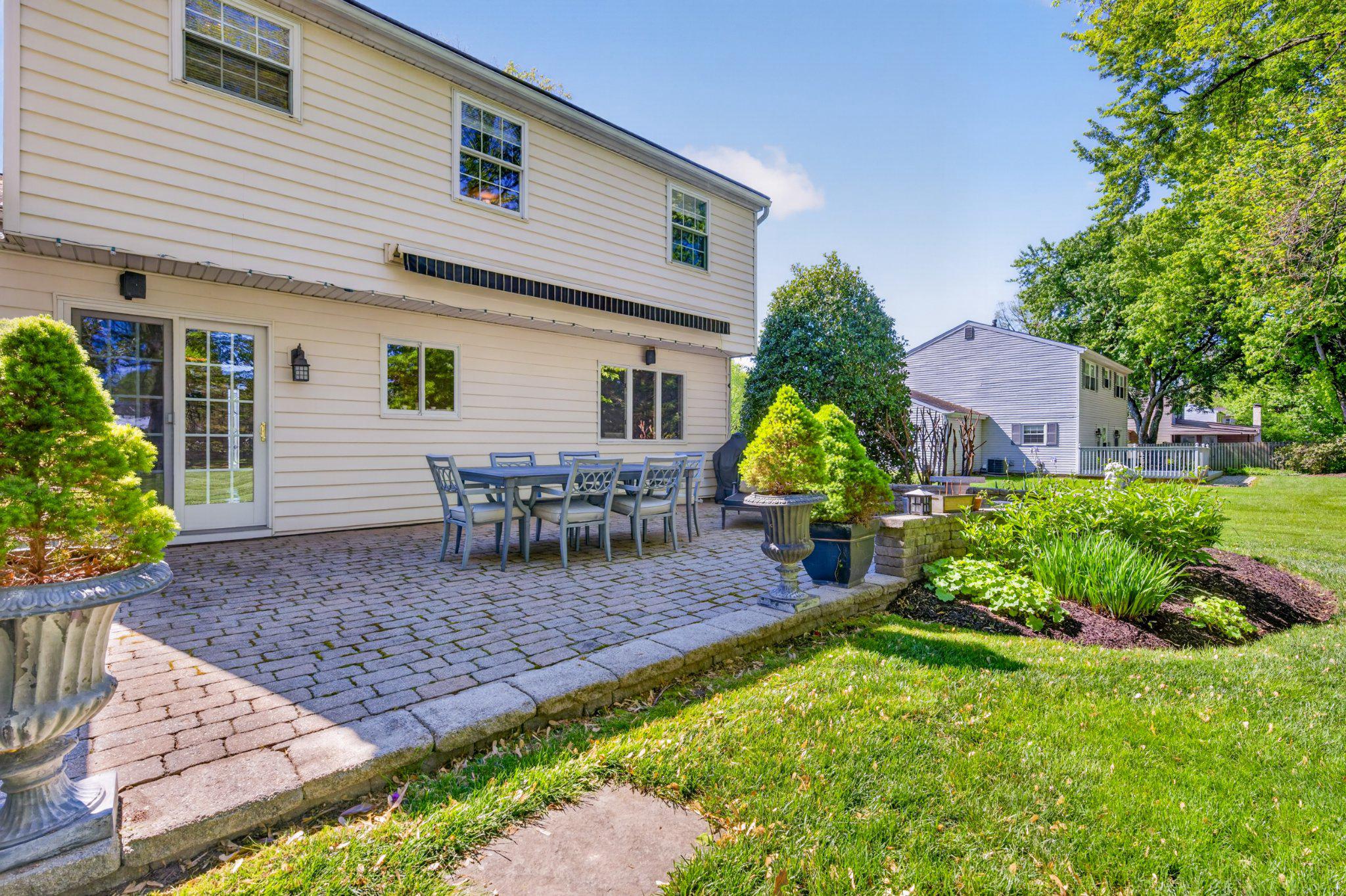 OAK WOOD EAST - Residential