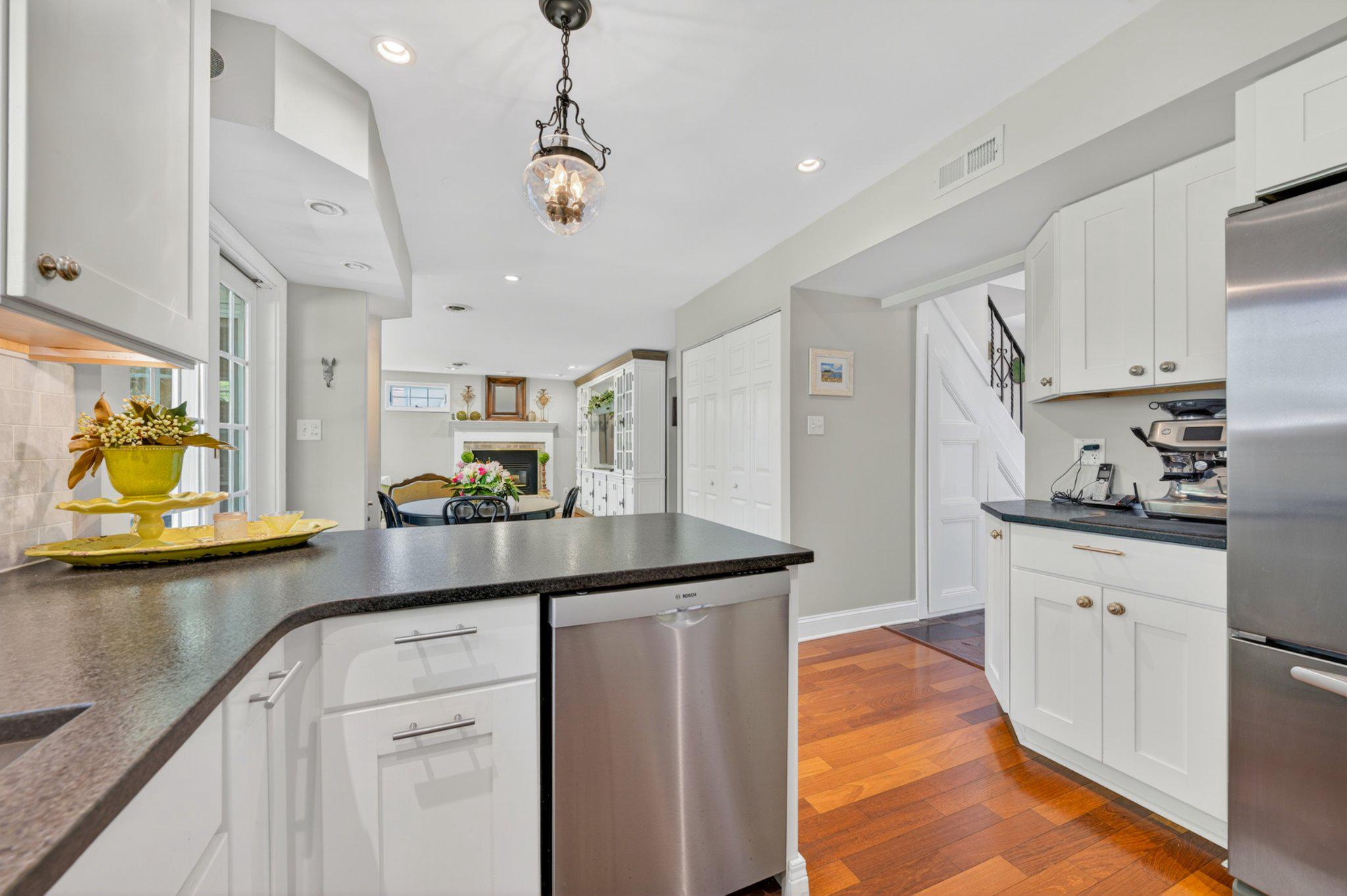 OAK WOOD EAST - Residential