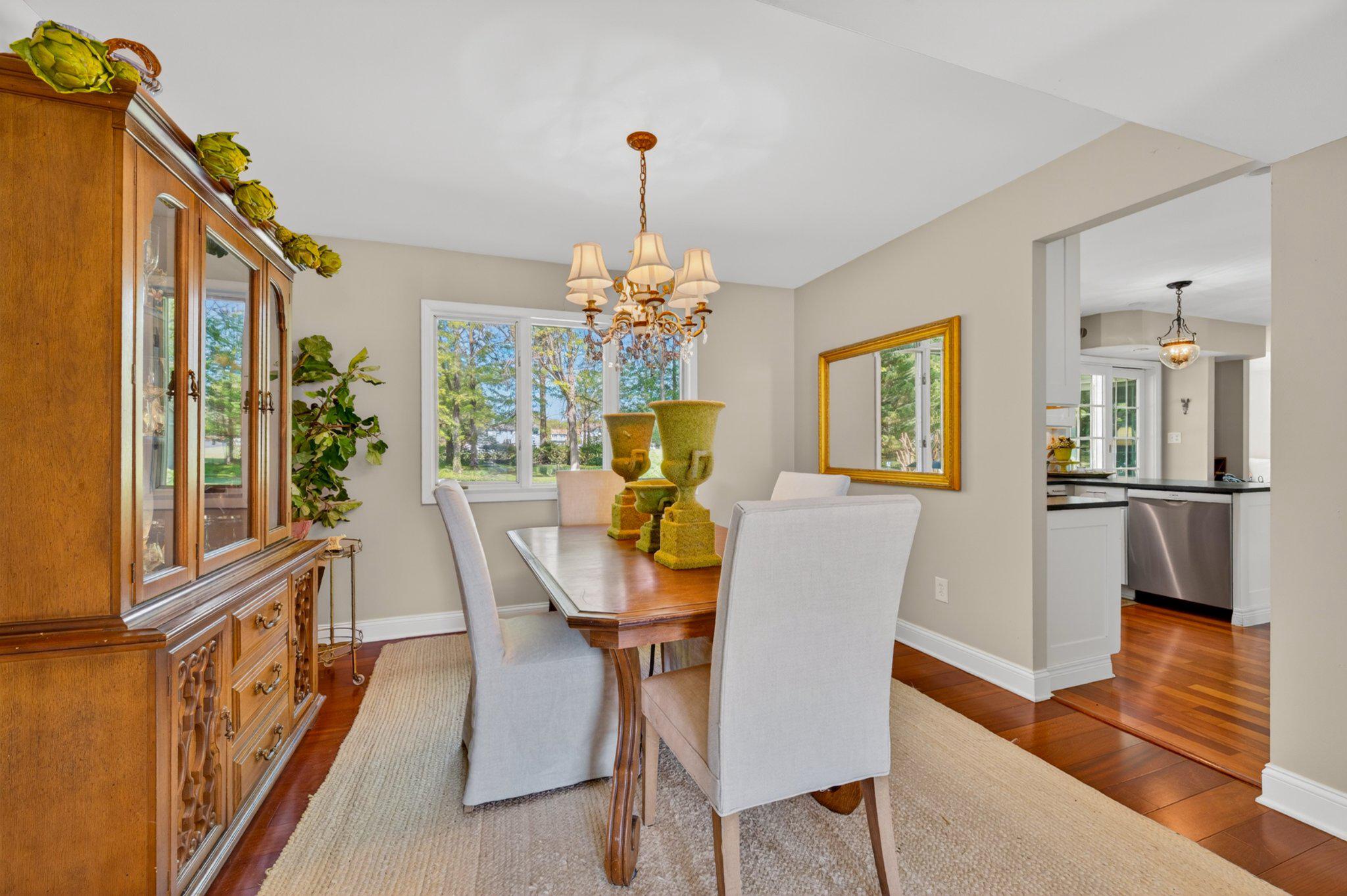 OAK WOOD EAST - Residential
