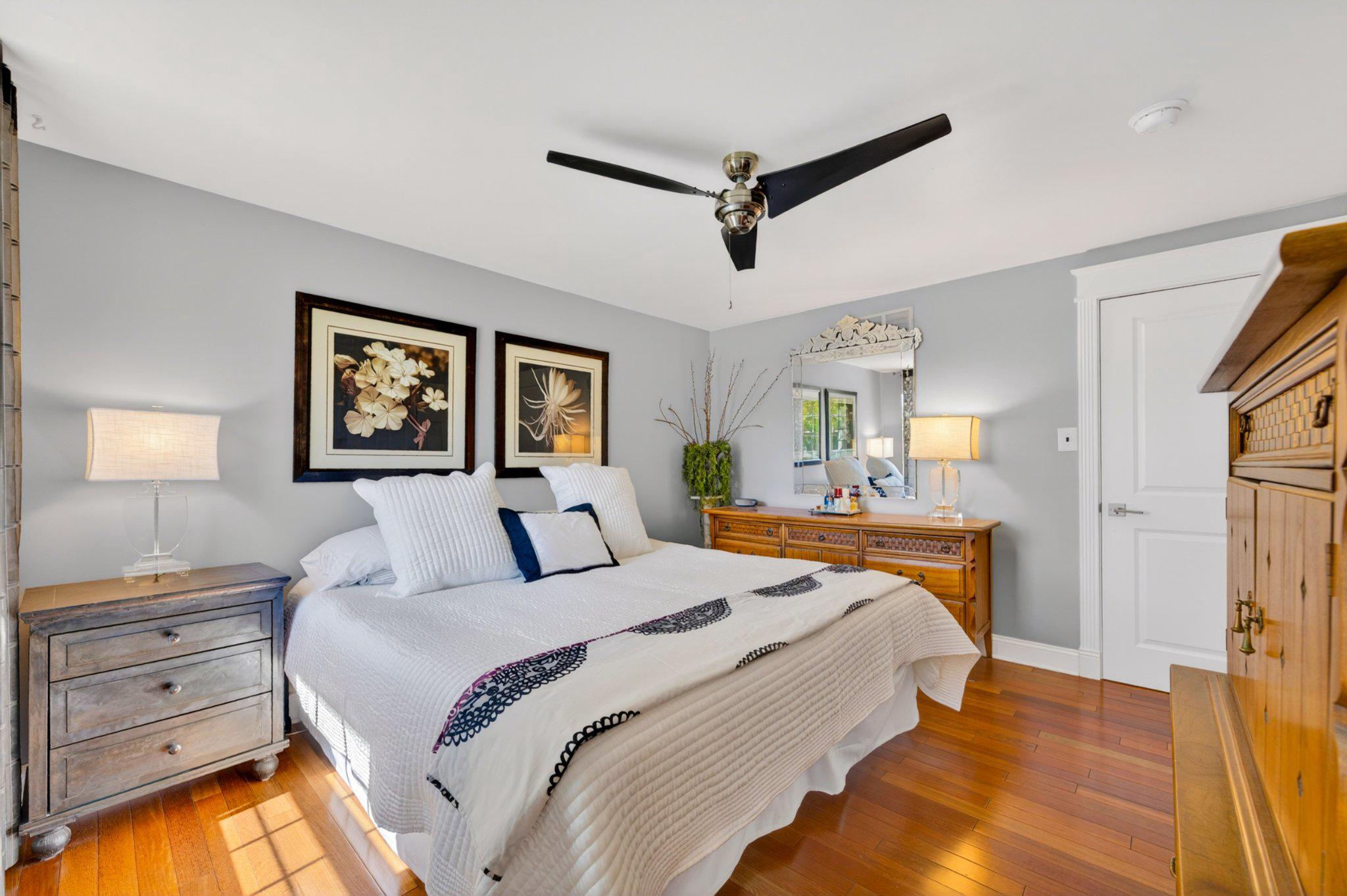 OAK WOOD EAST - Residential