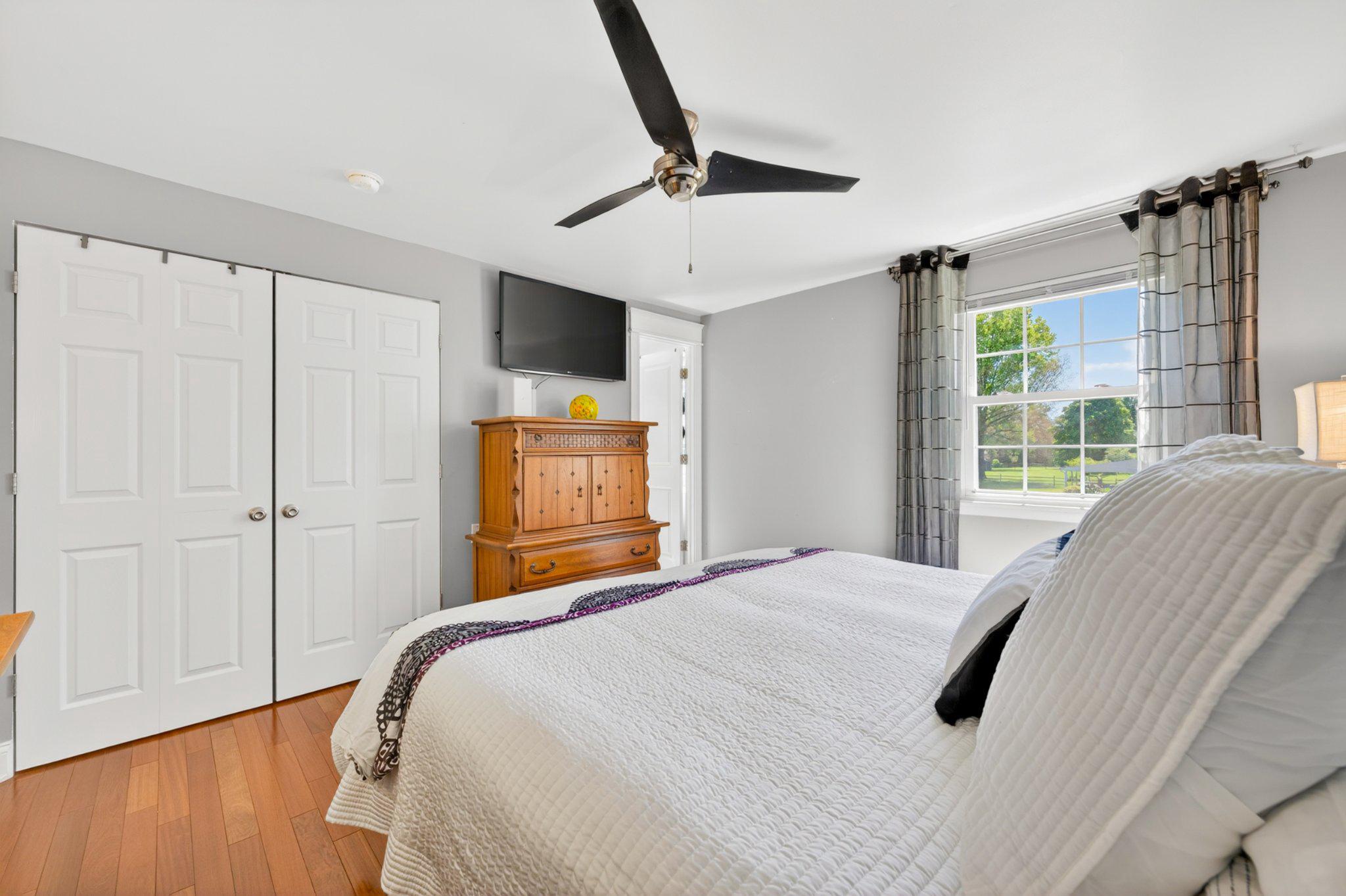 OAK WOOD EAST - Residential