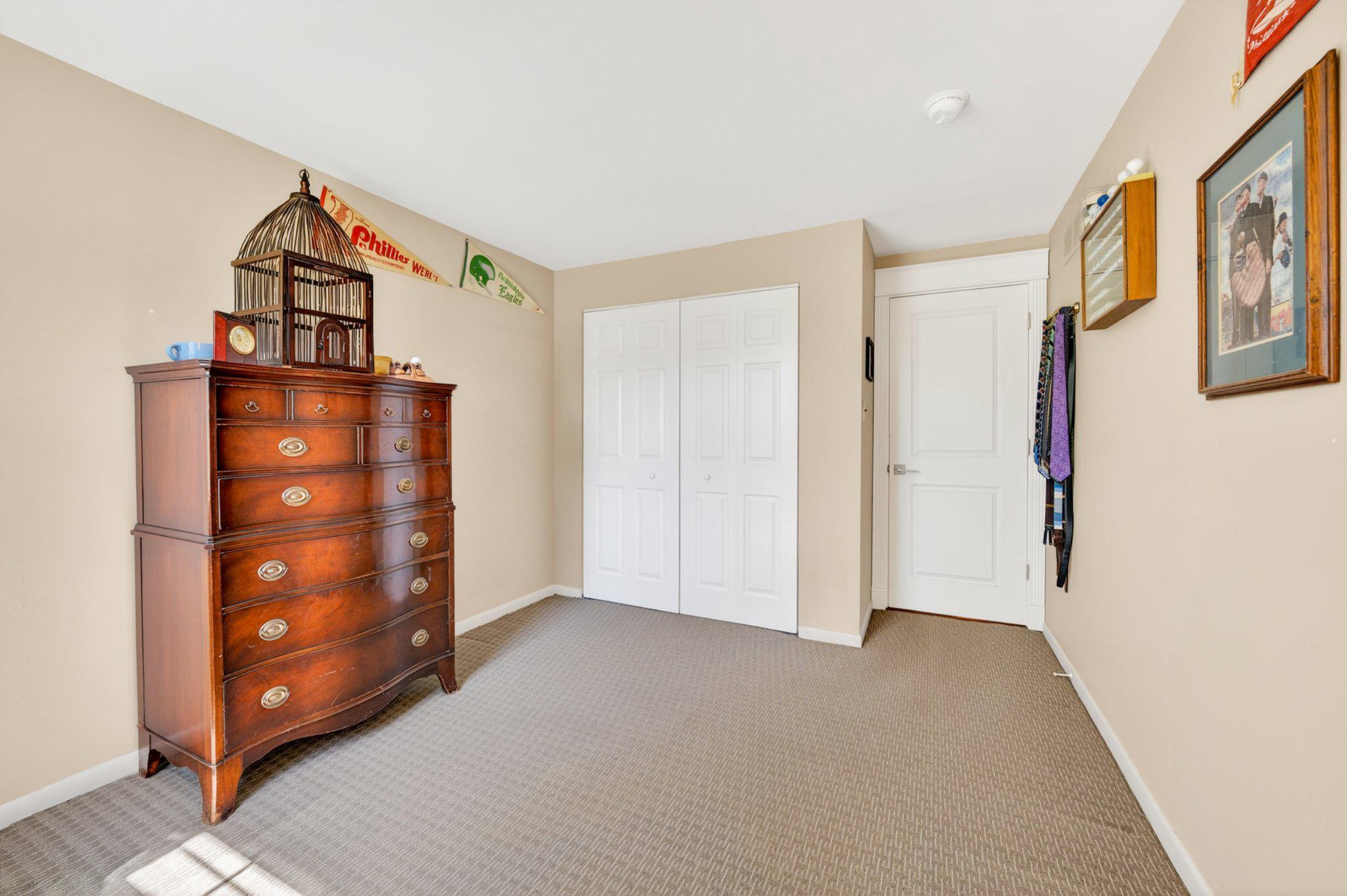 OAK WOOD EAST - Residential
