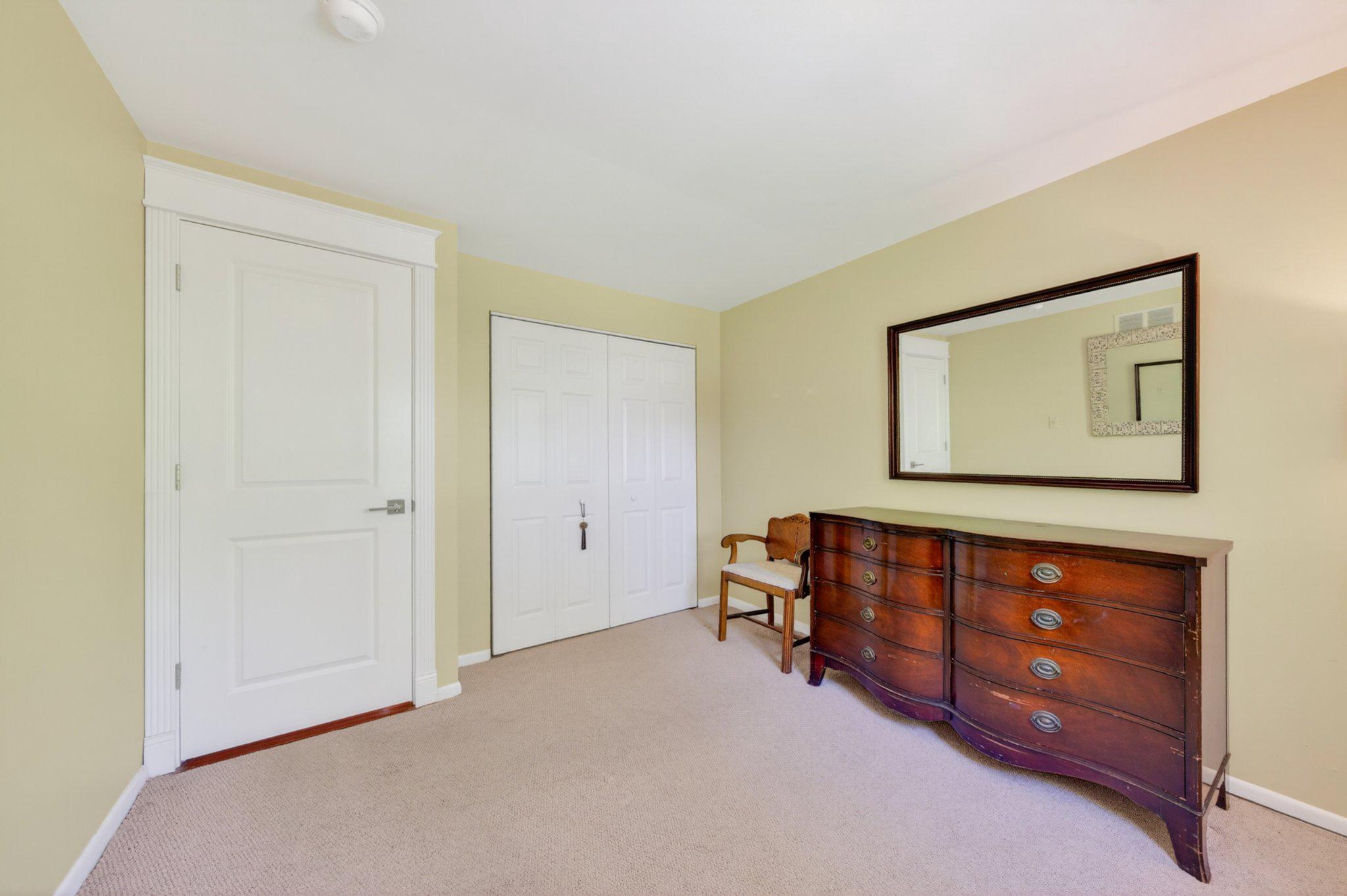 OAK WOOD EAST - Residential